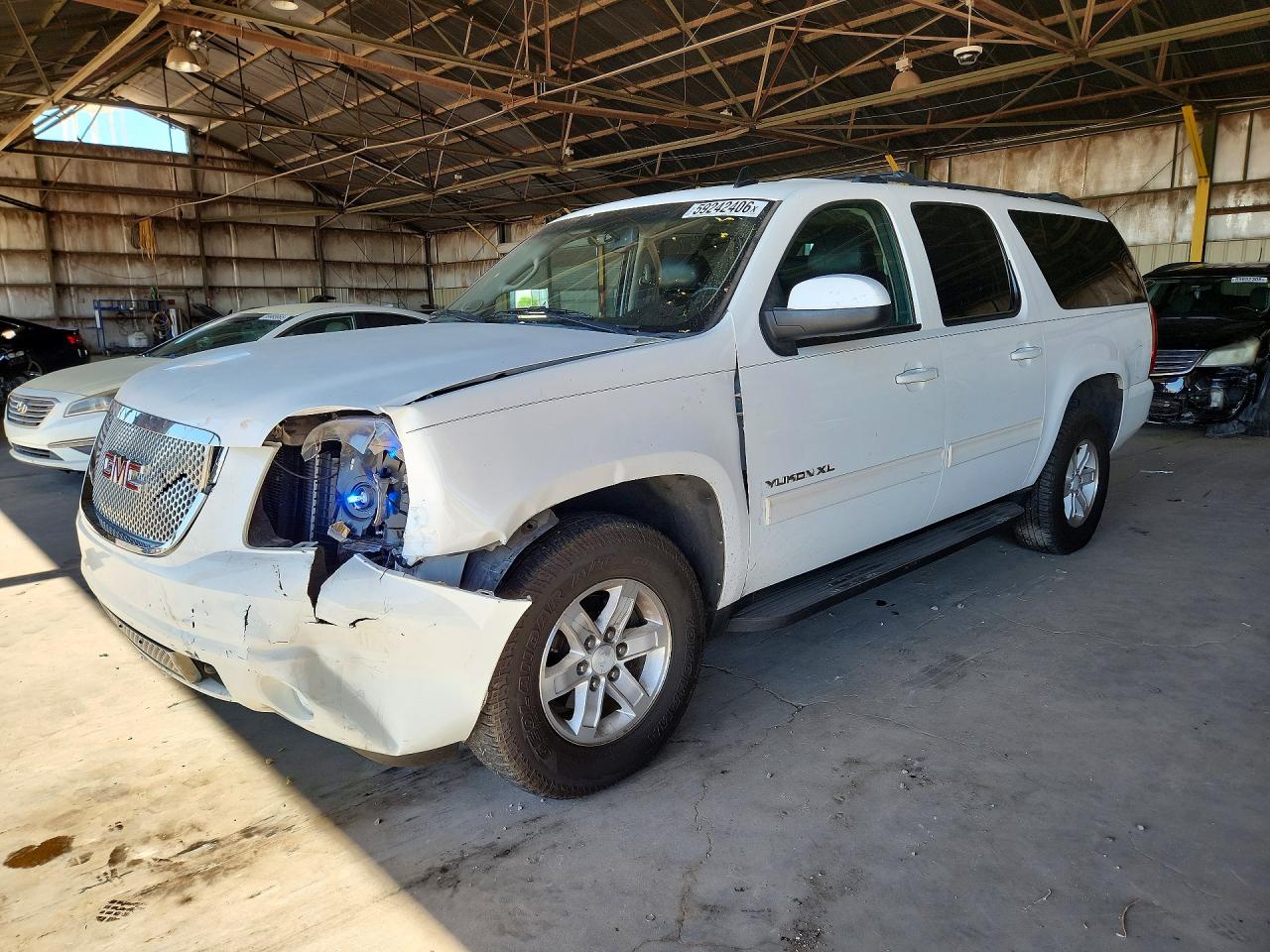 2013 Gmc Yukon Xl K1500 Slt White vin: 1GKS2KE75DR209518