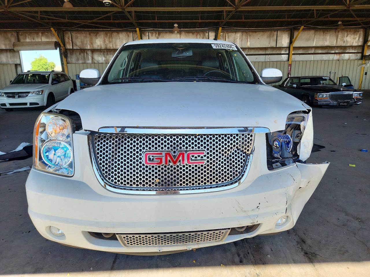 2013 Gmc Yukon Xl K1500 Slt White vin: 1GKS2KE75DR209518