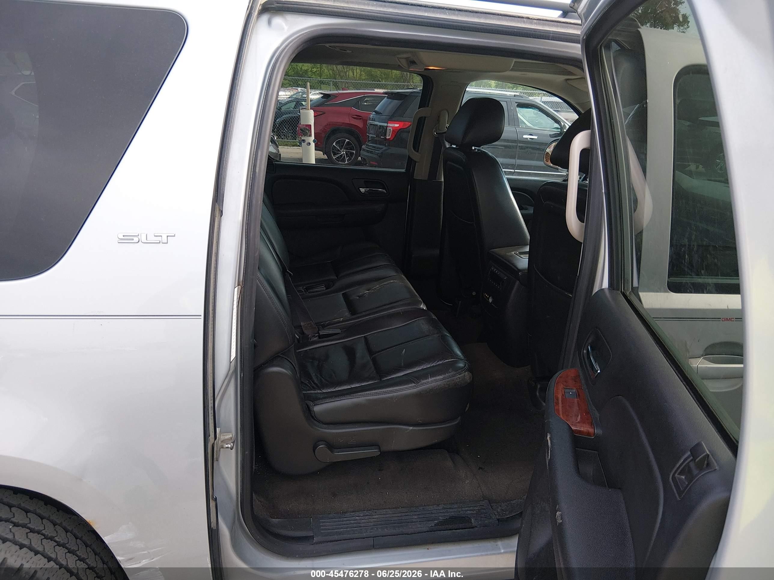 2013 Gmc Yukon Xl 1500 Slt Silver vin: 1GKS2KE76DR326511