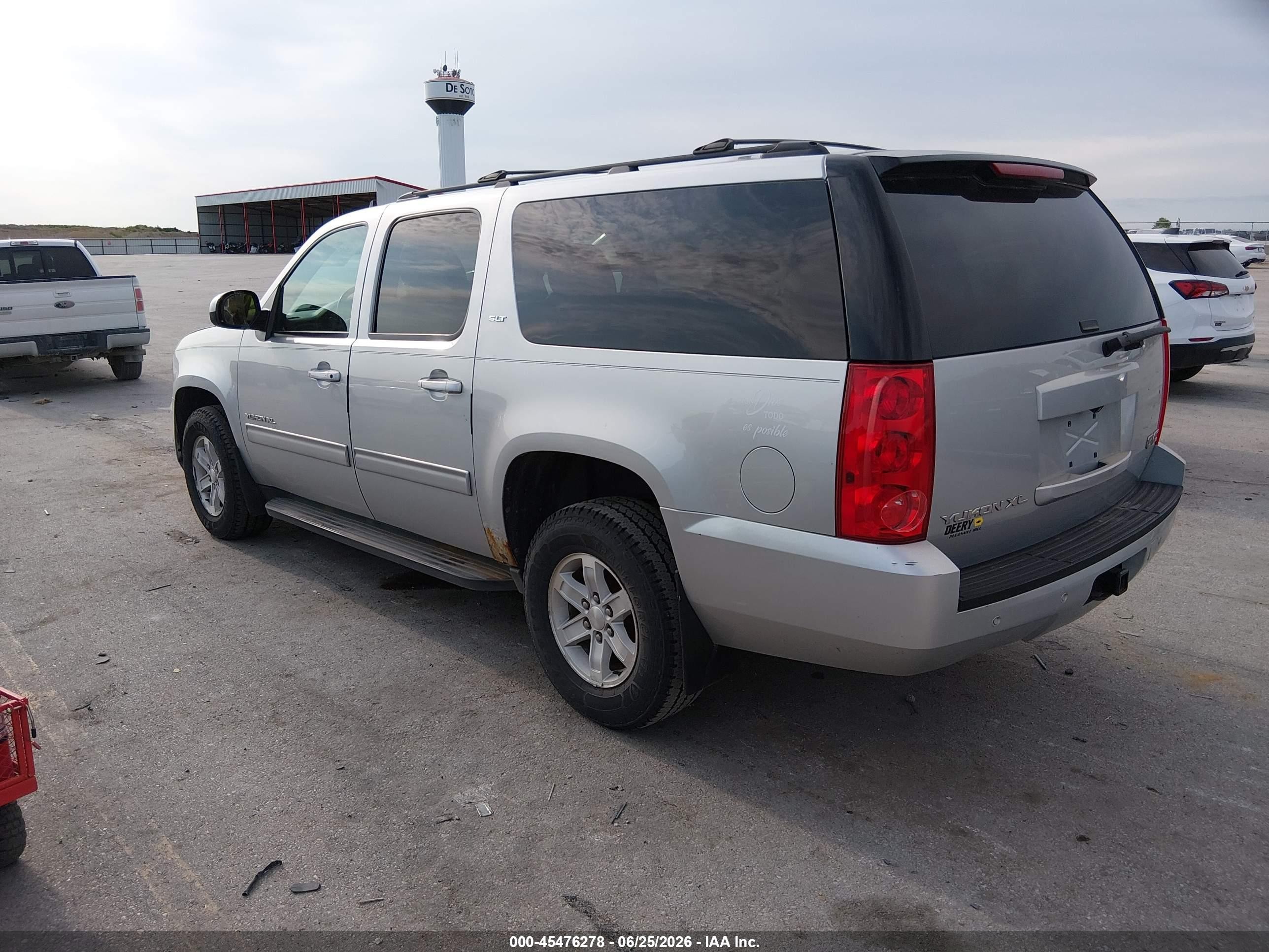 2013 Gmc Yukon Xl 1500 Slt Silver vin: 1GKS2KE76DR326511