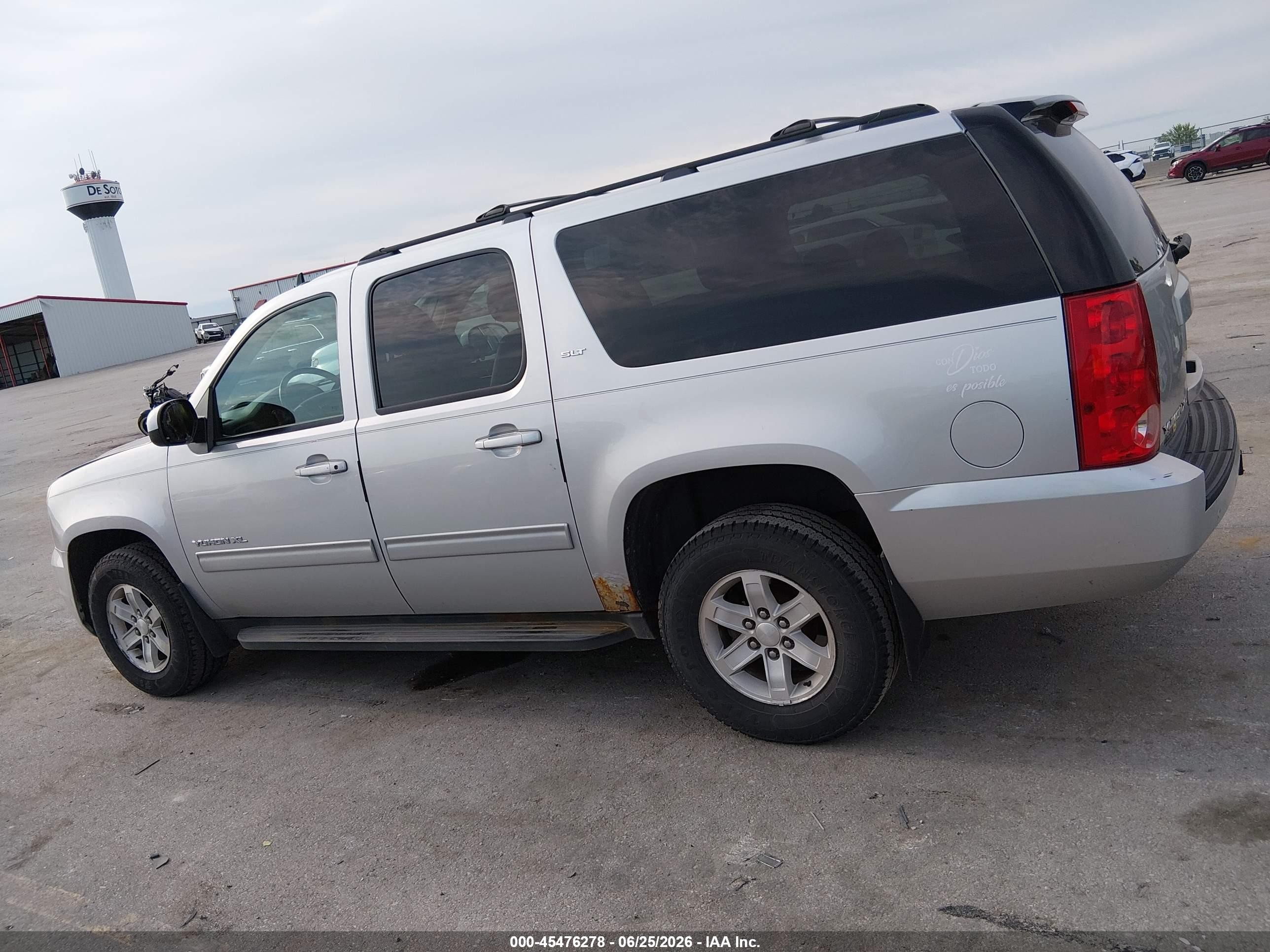 2013 Gmc Yukon Xl 1500 Slt Silver vin: 1GKS2KE76DR326511