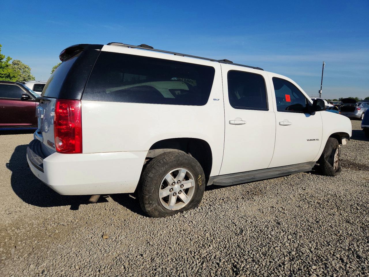 2013 Gmc Yukon Xl K1500 Slt Белый vin: 1GKS2KE77DR134109