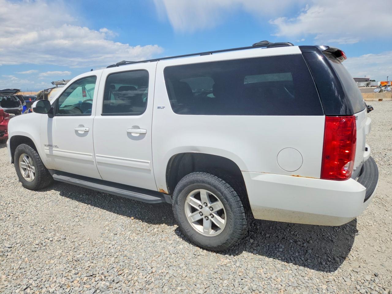 2013 Gmc Yukon Xl K1500 Slt White vin: 1GKS2KE78DR102527