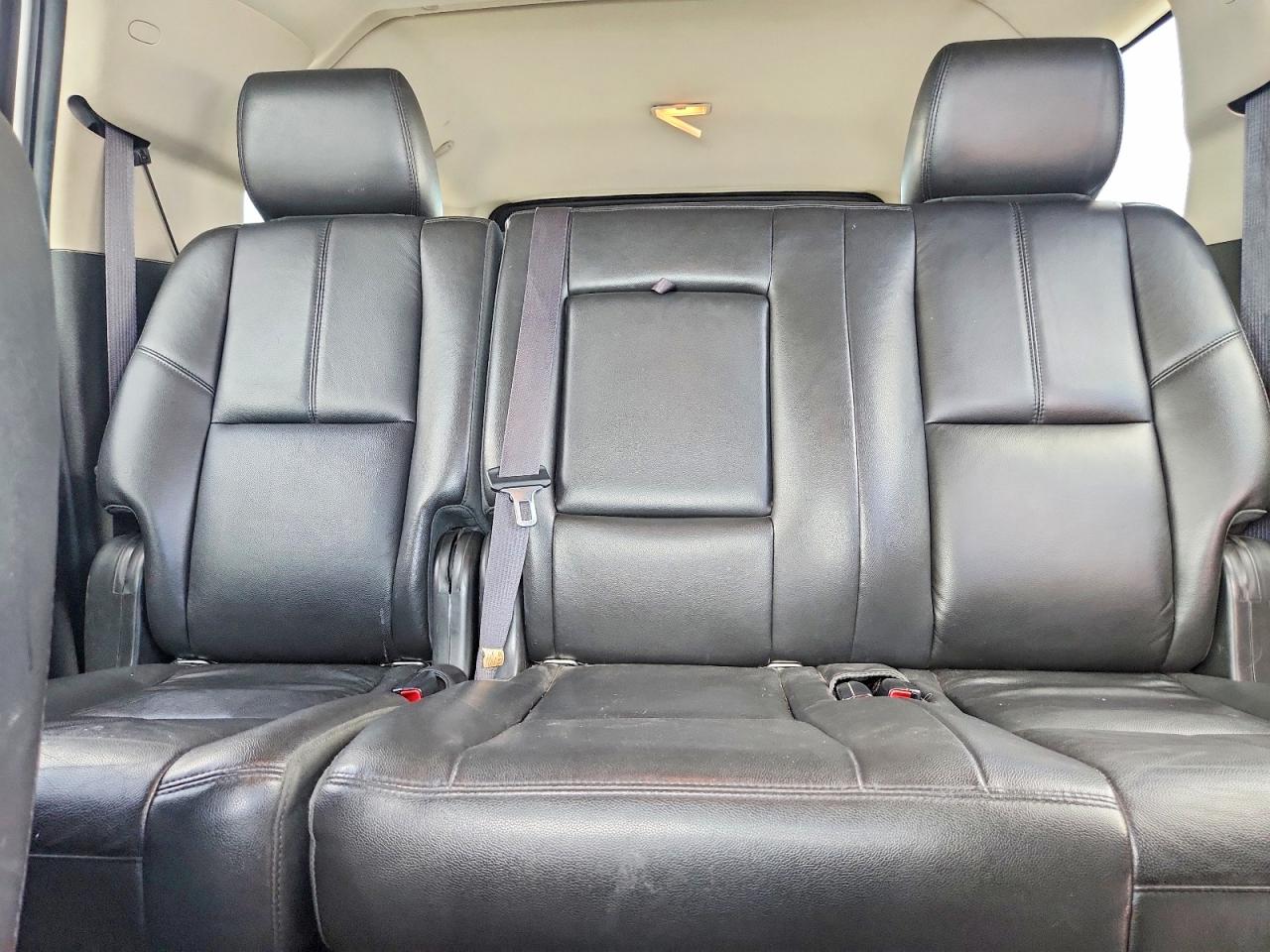 2013 Gmc Yukon Xl K1500 Slt White vin: 1GKS2KE78DR102527