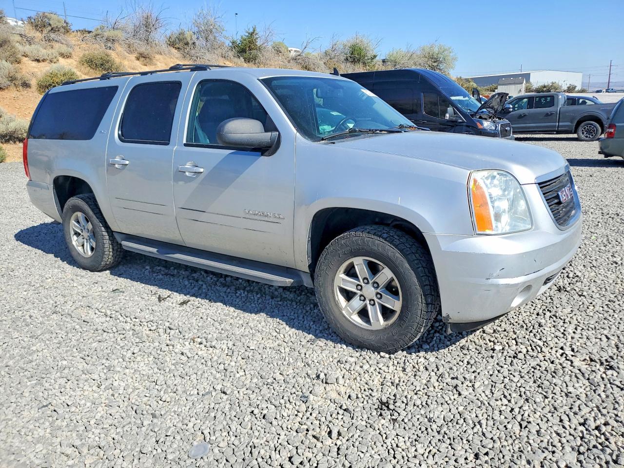 2013 Gmc Yukon Xl K1500 Slt Silver vin: 1GKS2KE7XDR305385