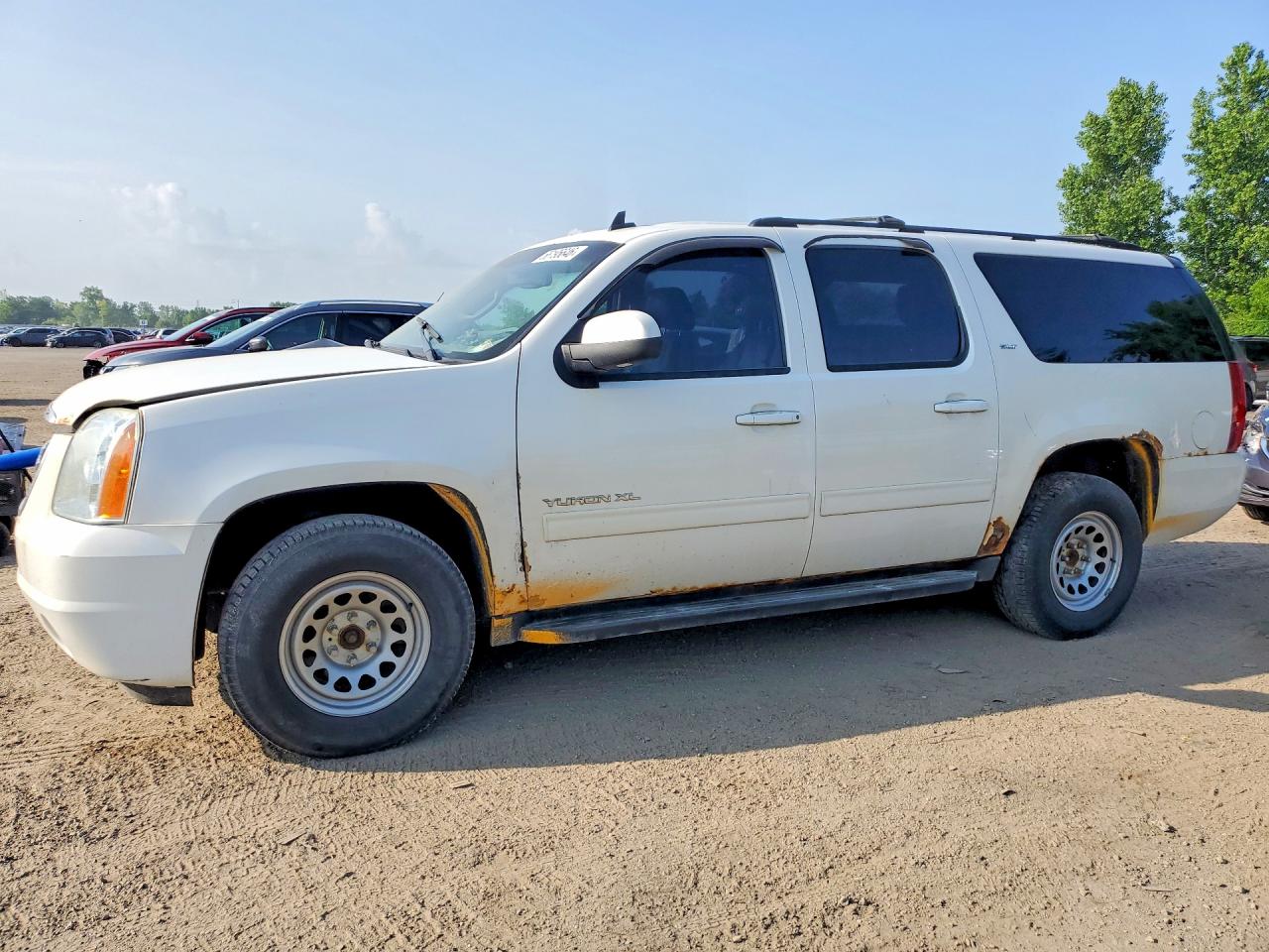 2013 Gmc Yukon Xl K1500 Slt White vin: 1GKS2LE72DR201415