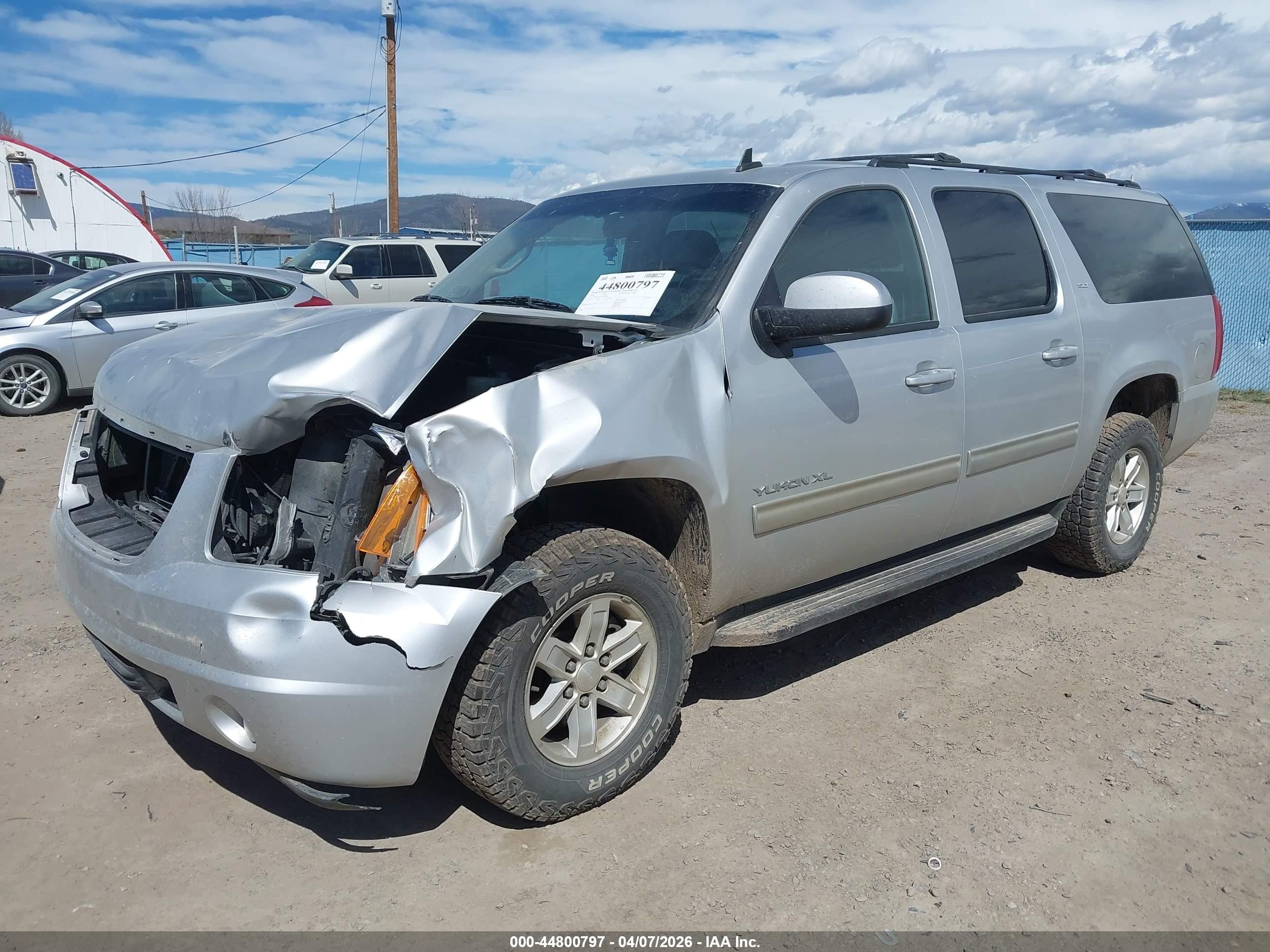 2014 Gmc Yukon Xl 1500 Slt Silver vin: 1GKS2LE75ER205766