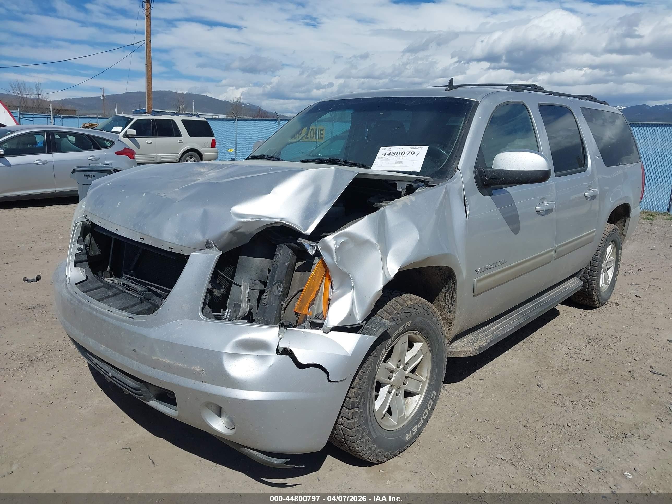2014 Gmc Yukon Xl 1500 Slt Silver vin: 1GKS2LE75ER205766