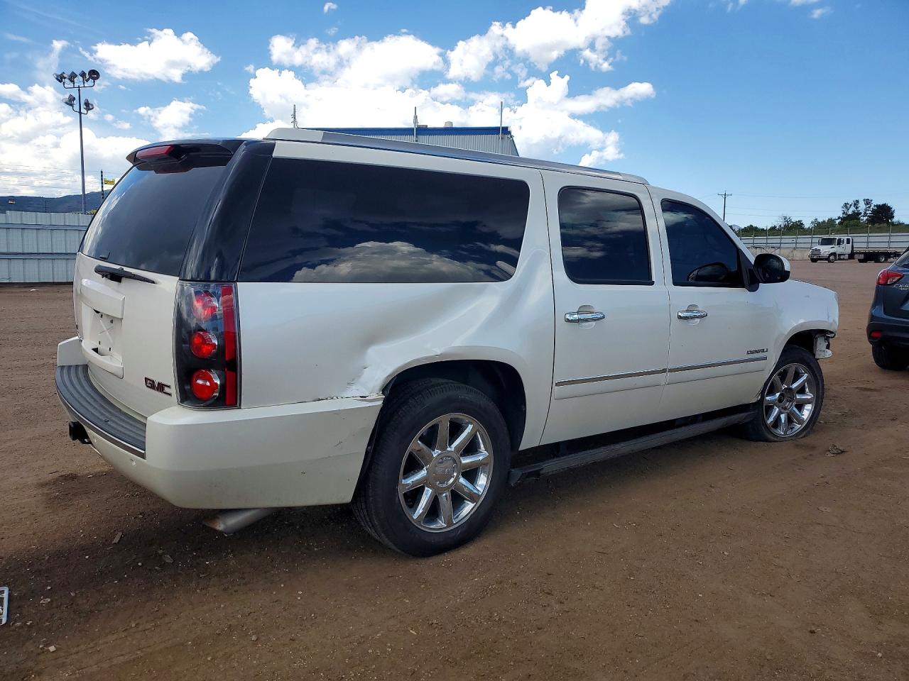 2011 Gmc Yukon Xl Denali Cream vin: 1GKS2MEF0BR394528
