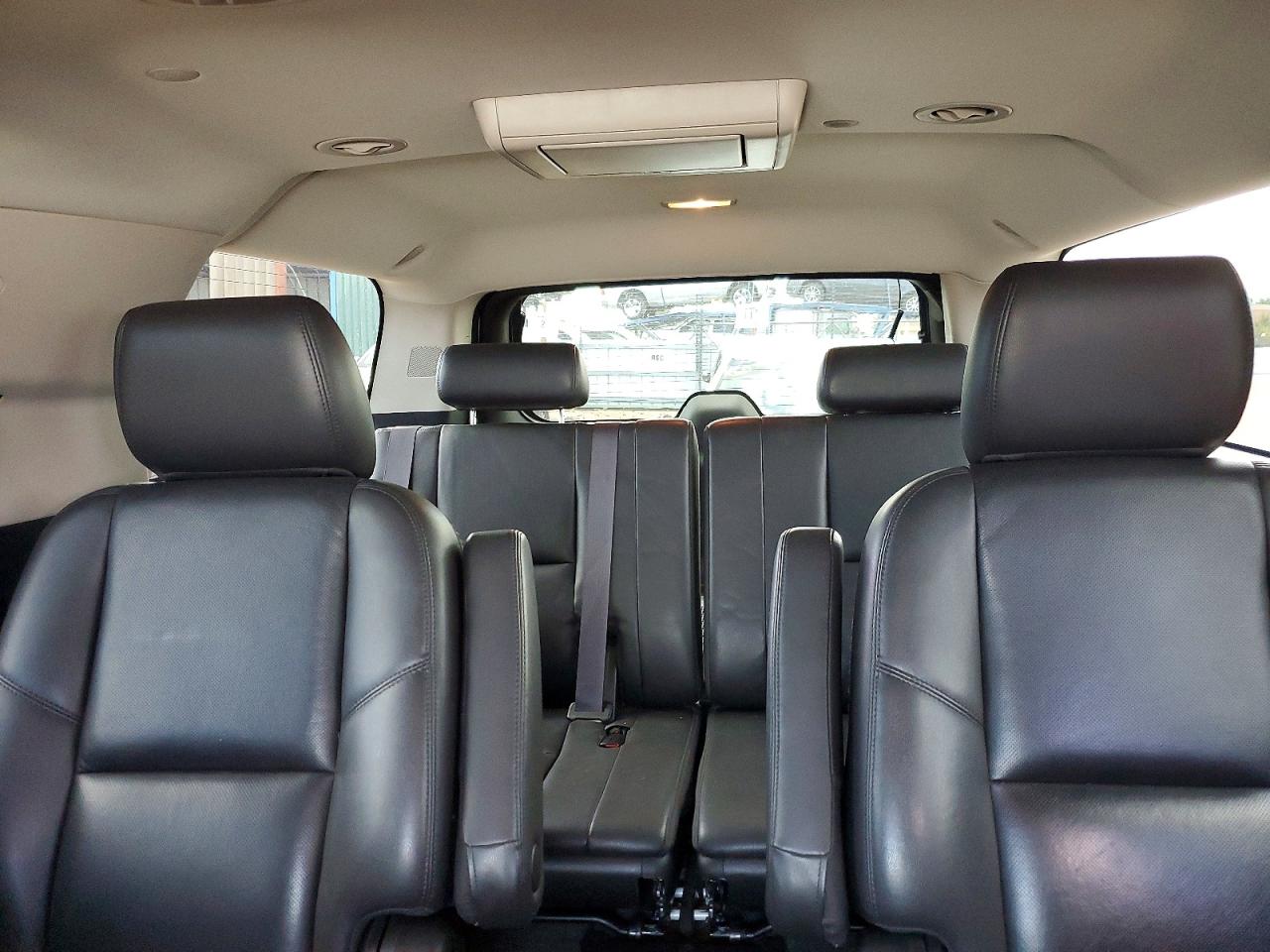 2011 Gmc Yukon Xl Denali Cream vin: 1GKS2MEF0BR394528