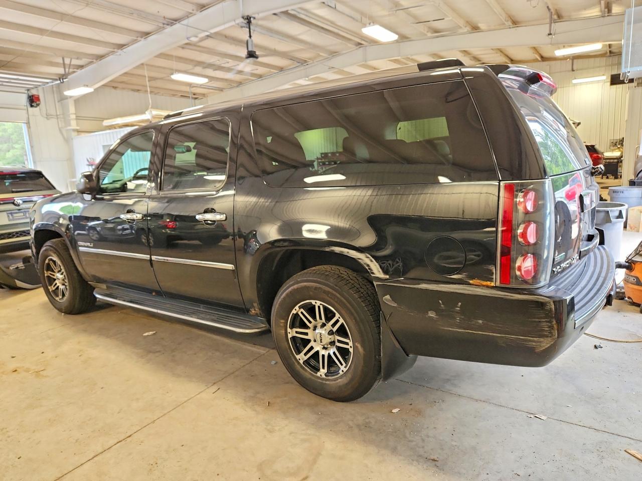 2012 Gmc Yukon Xl Denali Black vin: 1GKS2MEF0CR104855