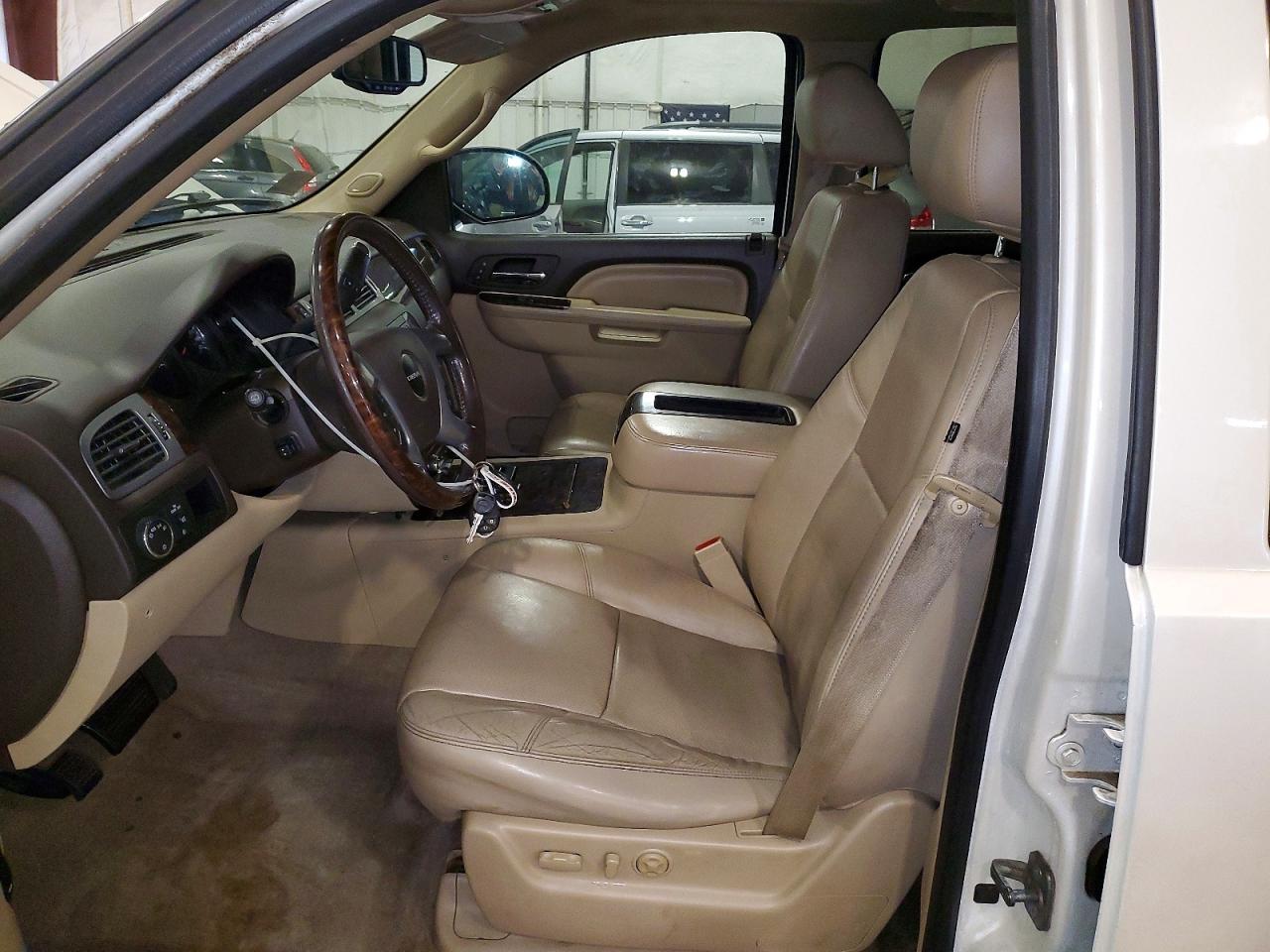 2012 Gmc Yukon Xl Denali White vin: 1GKS2MEF0CR159788