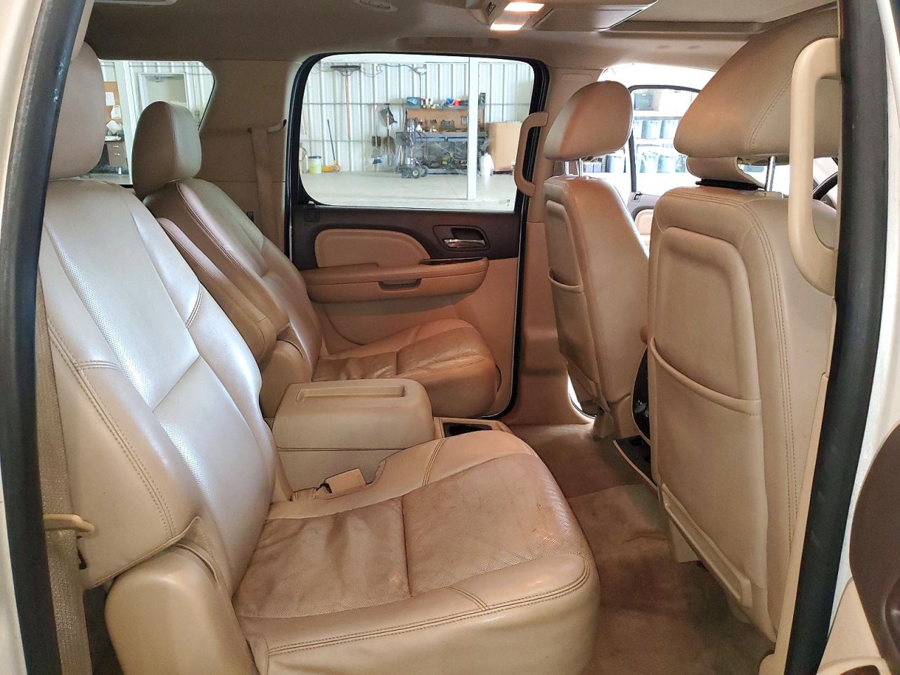 2012 Gmc Yukon Xl Denali White vin: 1GKS2MEF0CR159788