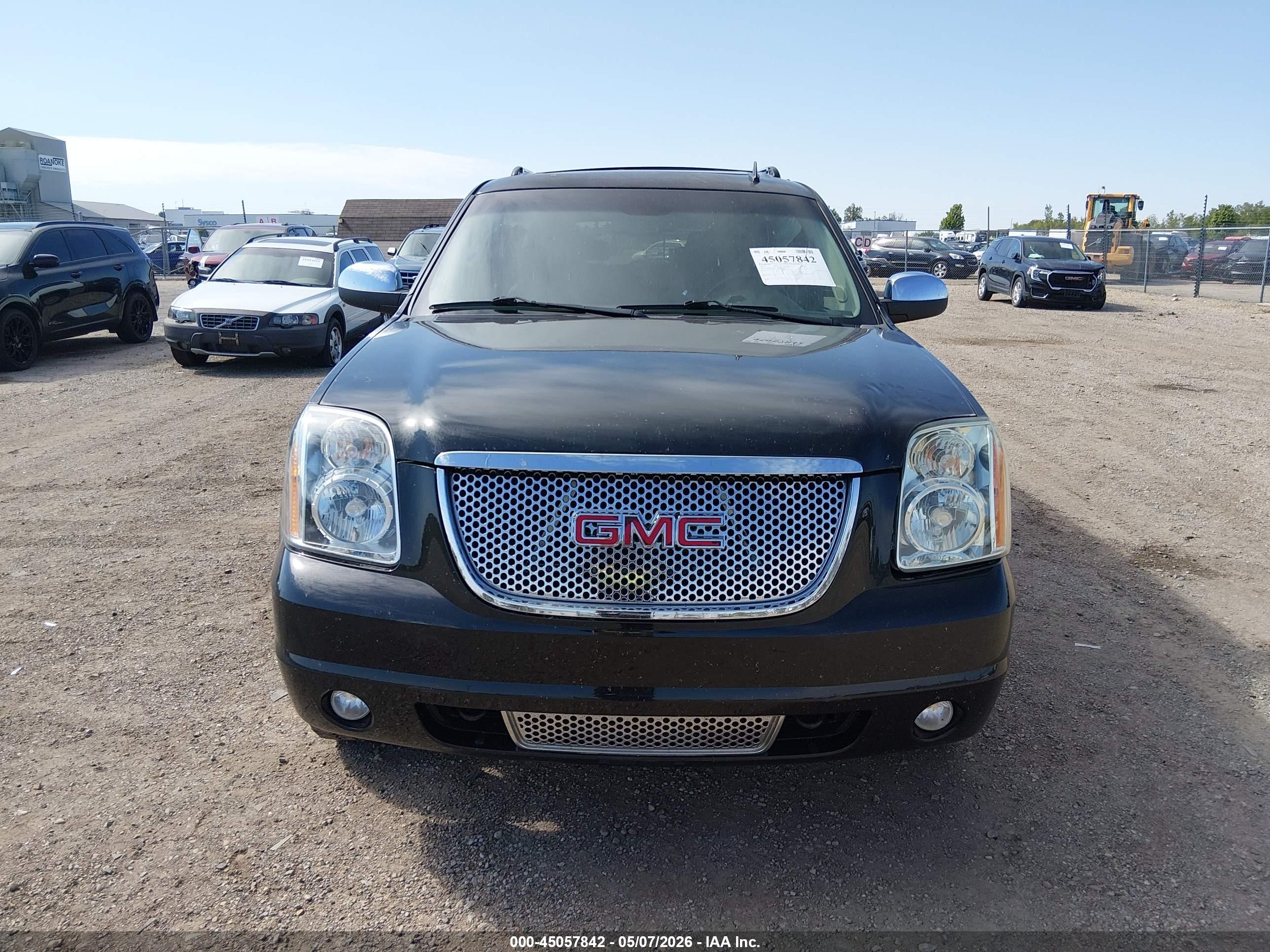 2013 Gmc Yukon Xl 1500 Denali Black vin: 1GKS2MEF0DR175314