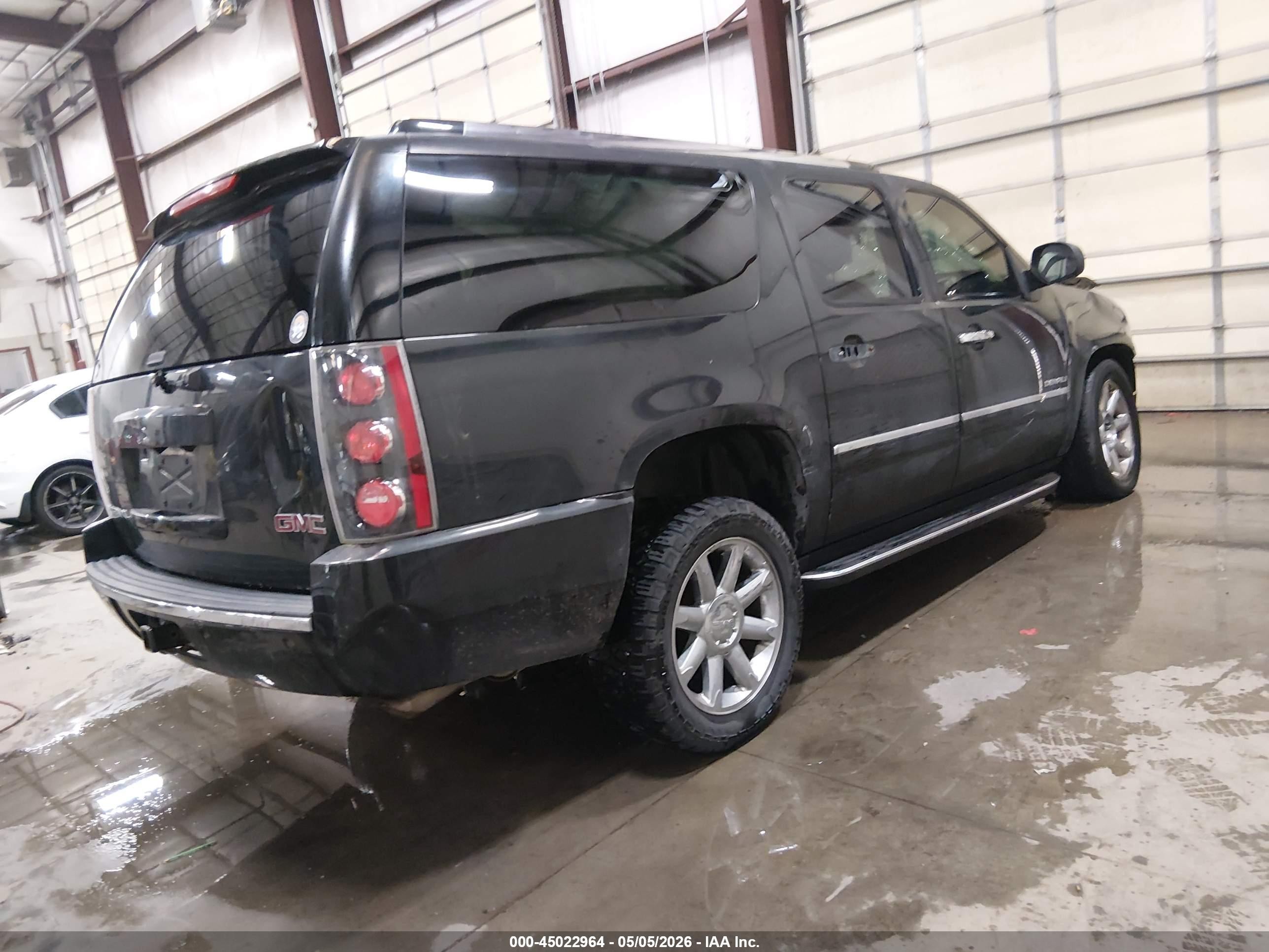 2013 Gmc Yukon Xl 1500 Denali Black vin: 1GKS2MEF0DR315703