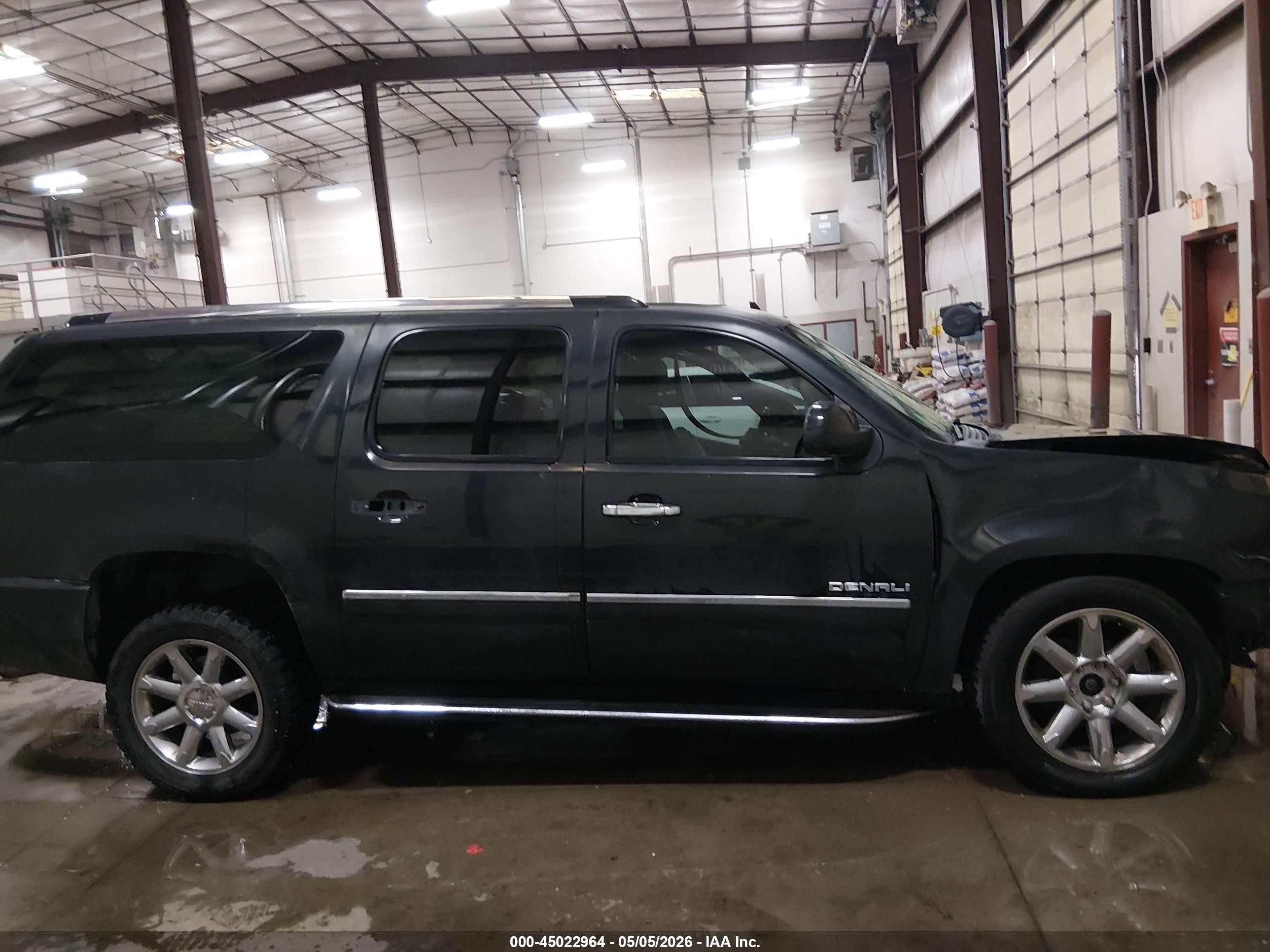 2013 Gmc Yukon Xl 1500 Denali Black vin: 1GKS2MEF0DR315703