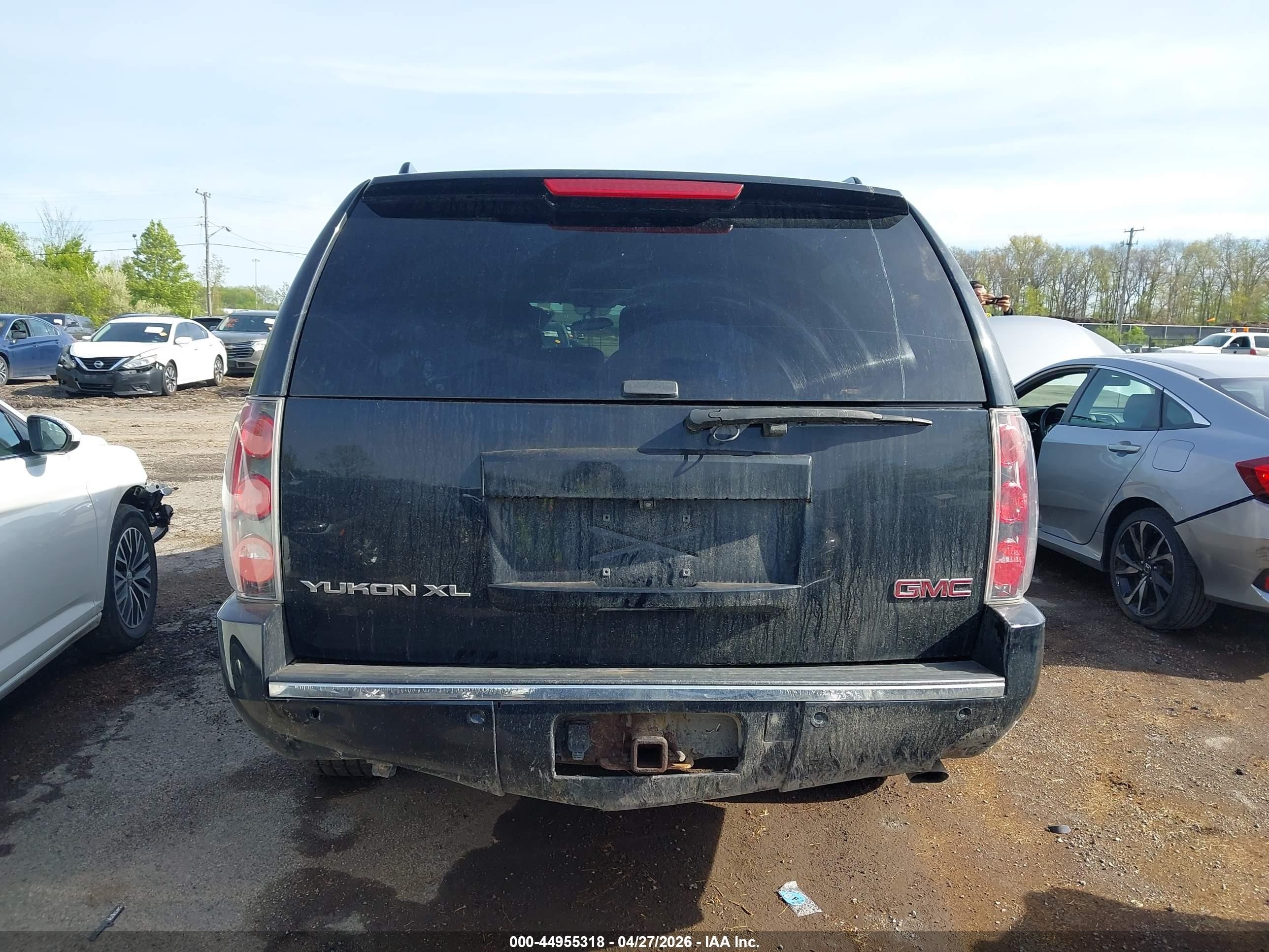 2014 Gmc Yukon Xl 1500 Denali Black vin: 1GKS2MEF0ER165903