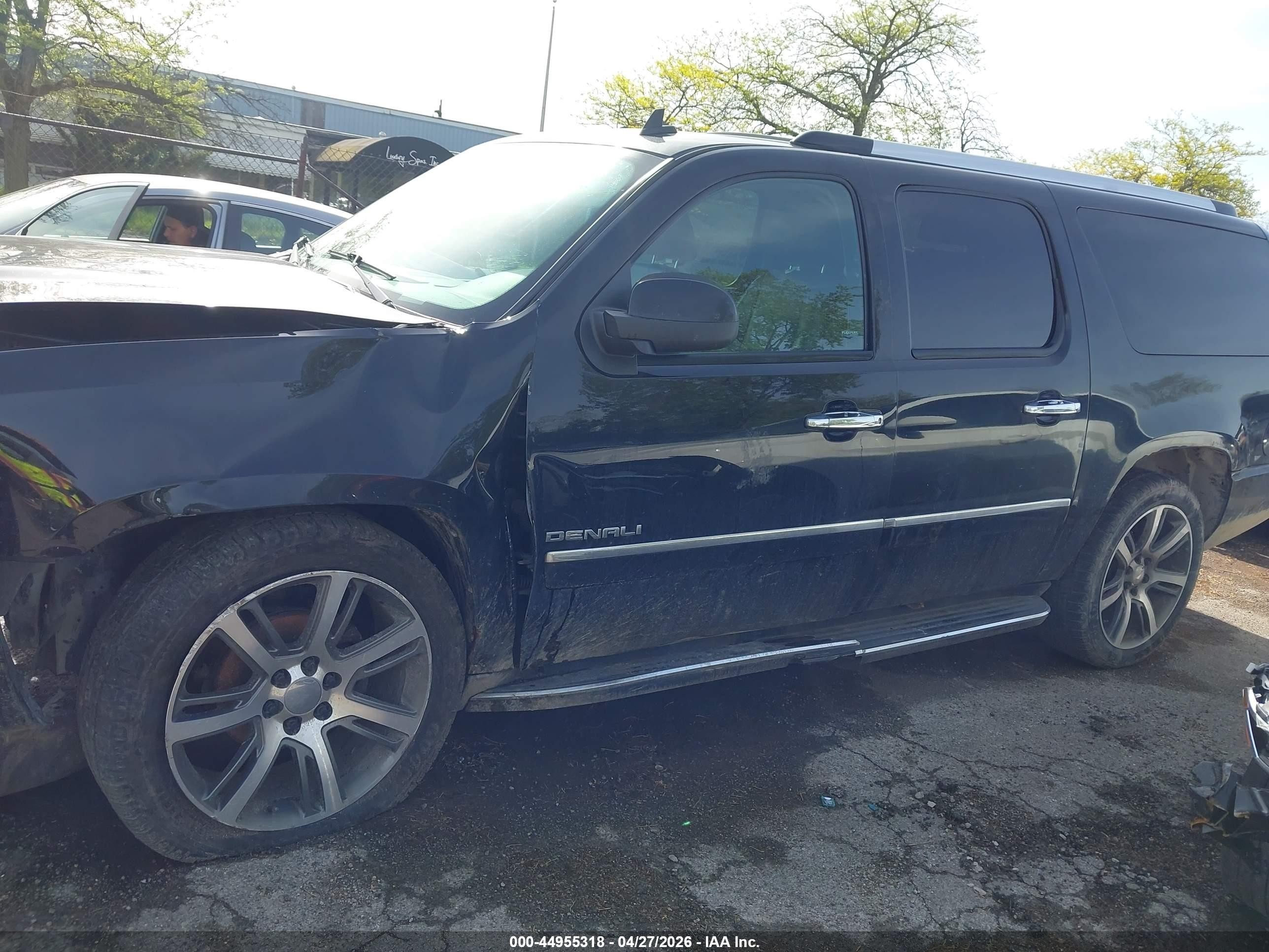 2014 Gmc Yukon Xl 1500 Denali Black vin: 1GKS2MEF0ER165903