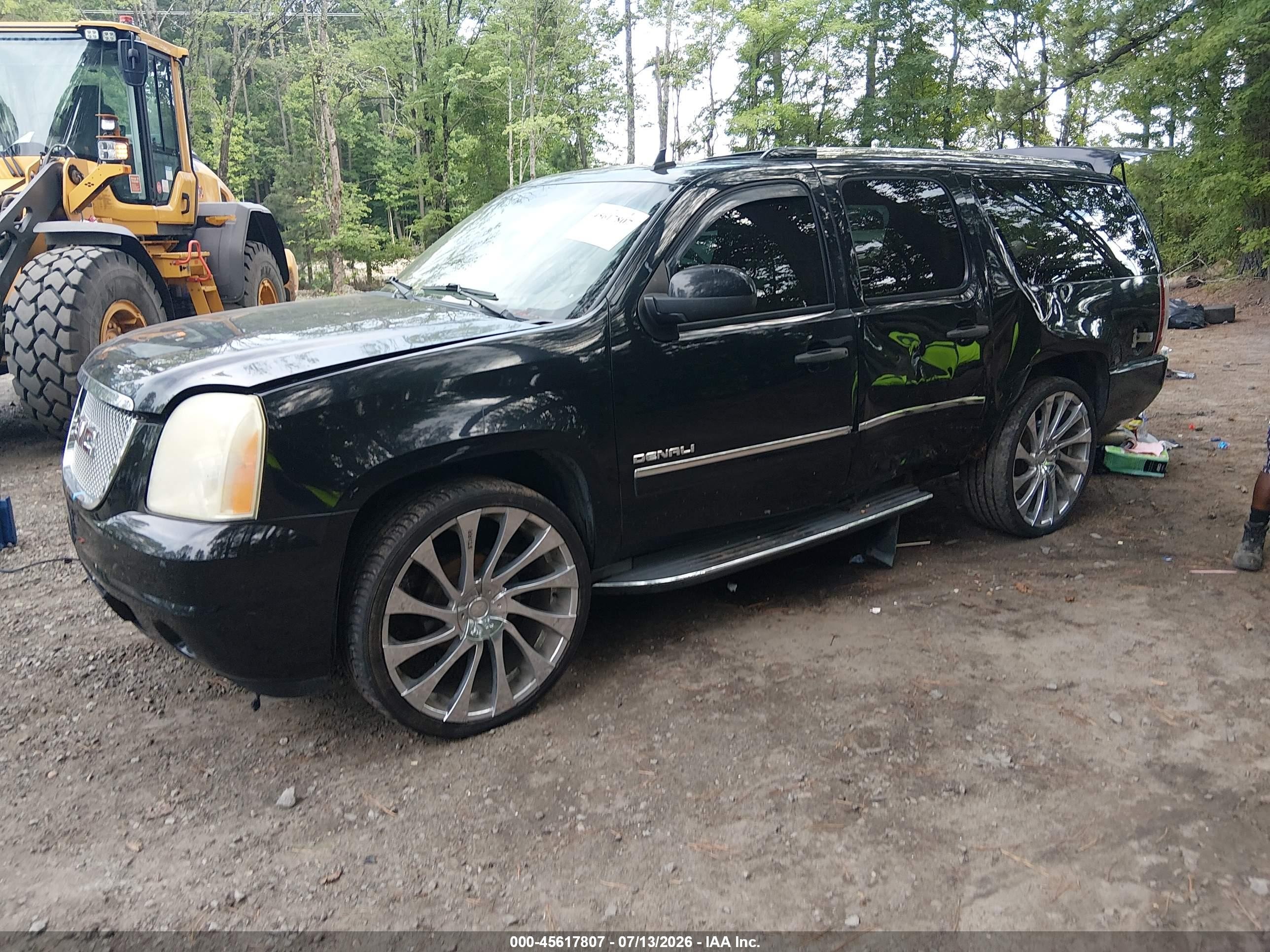 2011 Gmc Yukon Xl 1500 Denali Black vin: 1GKS2MEF1BR117645