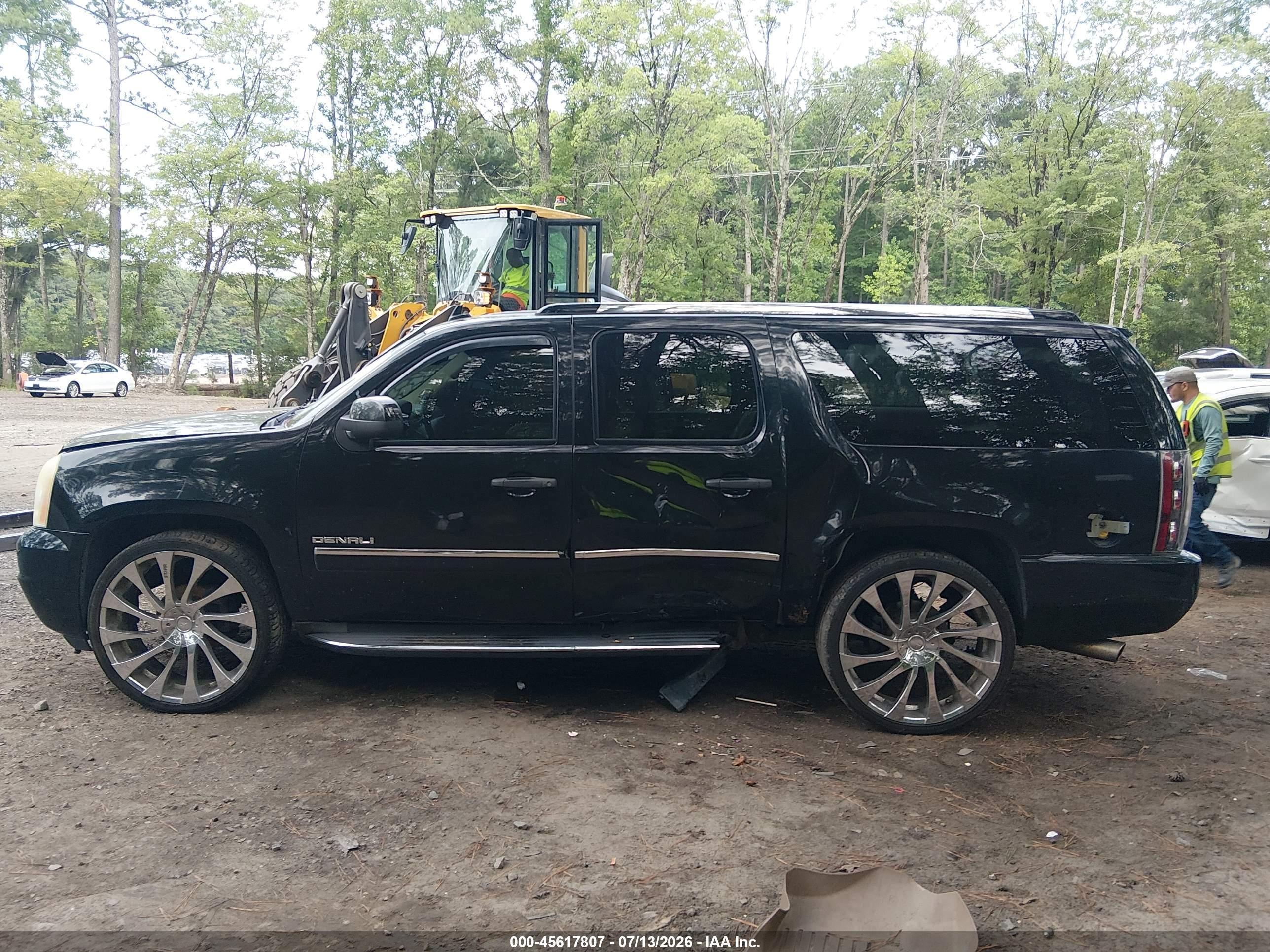 2011 Gmc Yukon Xl 1500 Denali Black vin: 1GKS2MEF1BR117645