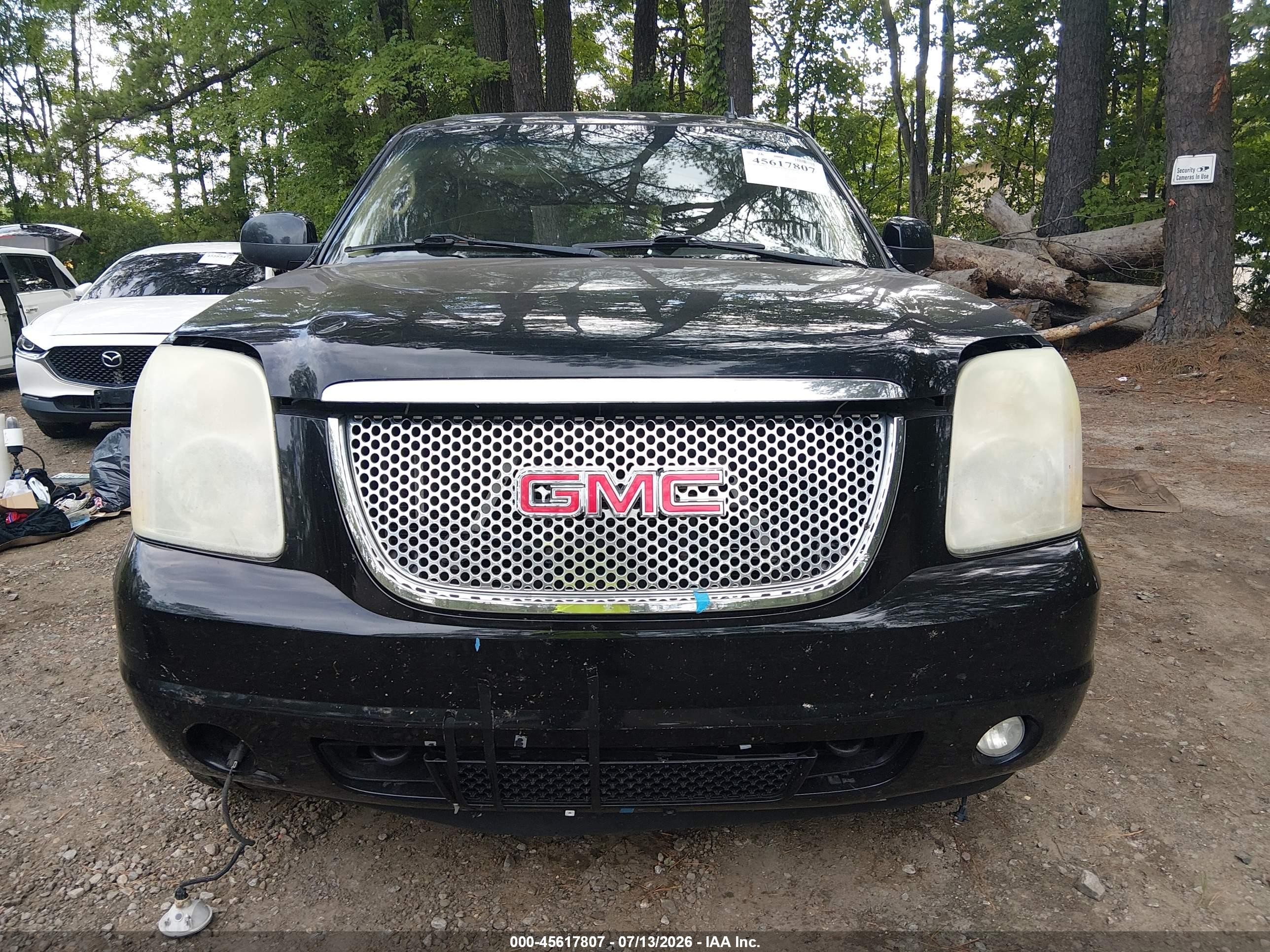 2011 Gmc Yukon Xl 1500 Denali Black vin: 1GKS2MEF1BR117645