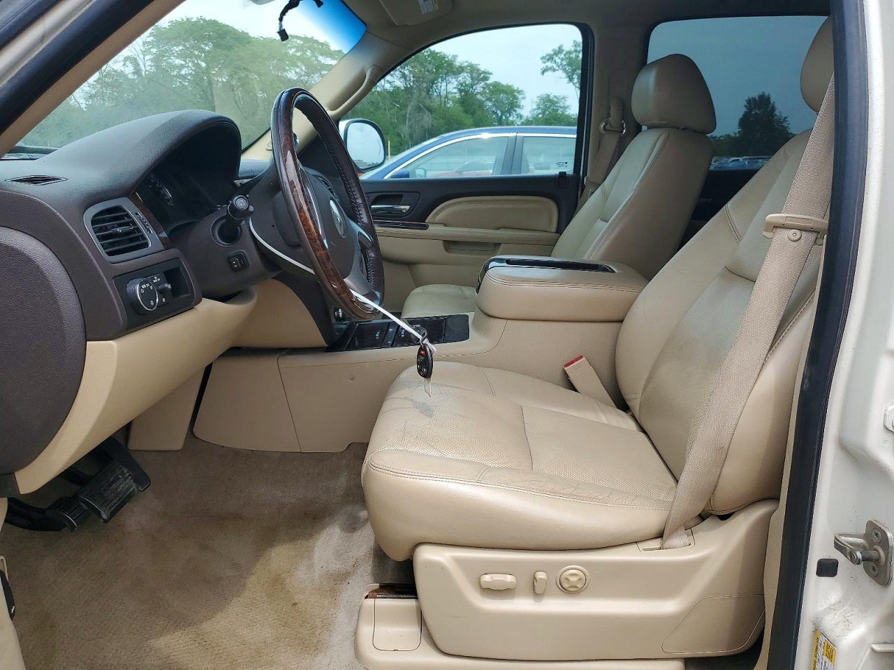 2011 Gmc Yukon Xl Denali White vin: 1GKS2MEF1BR187047