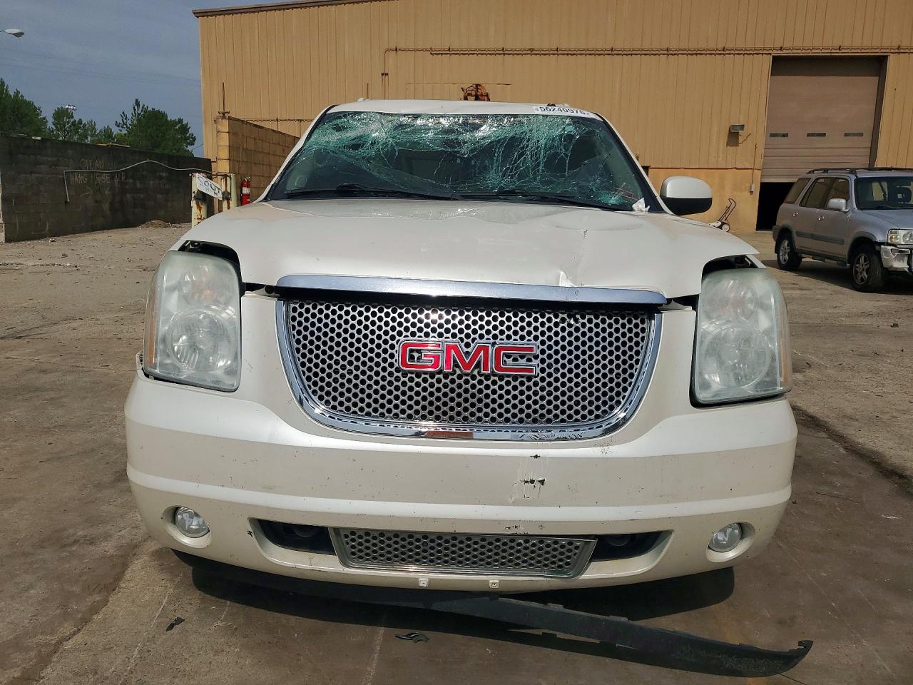 2011 Gmc Yukon Xl Denali White vin: 1GKS2MEF1BR297094
