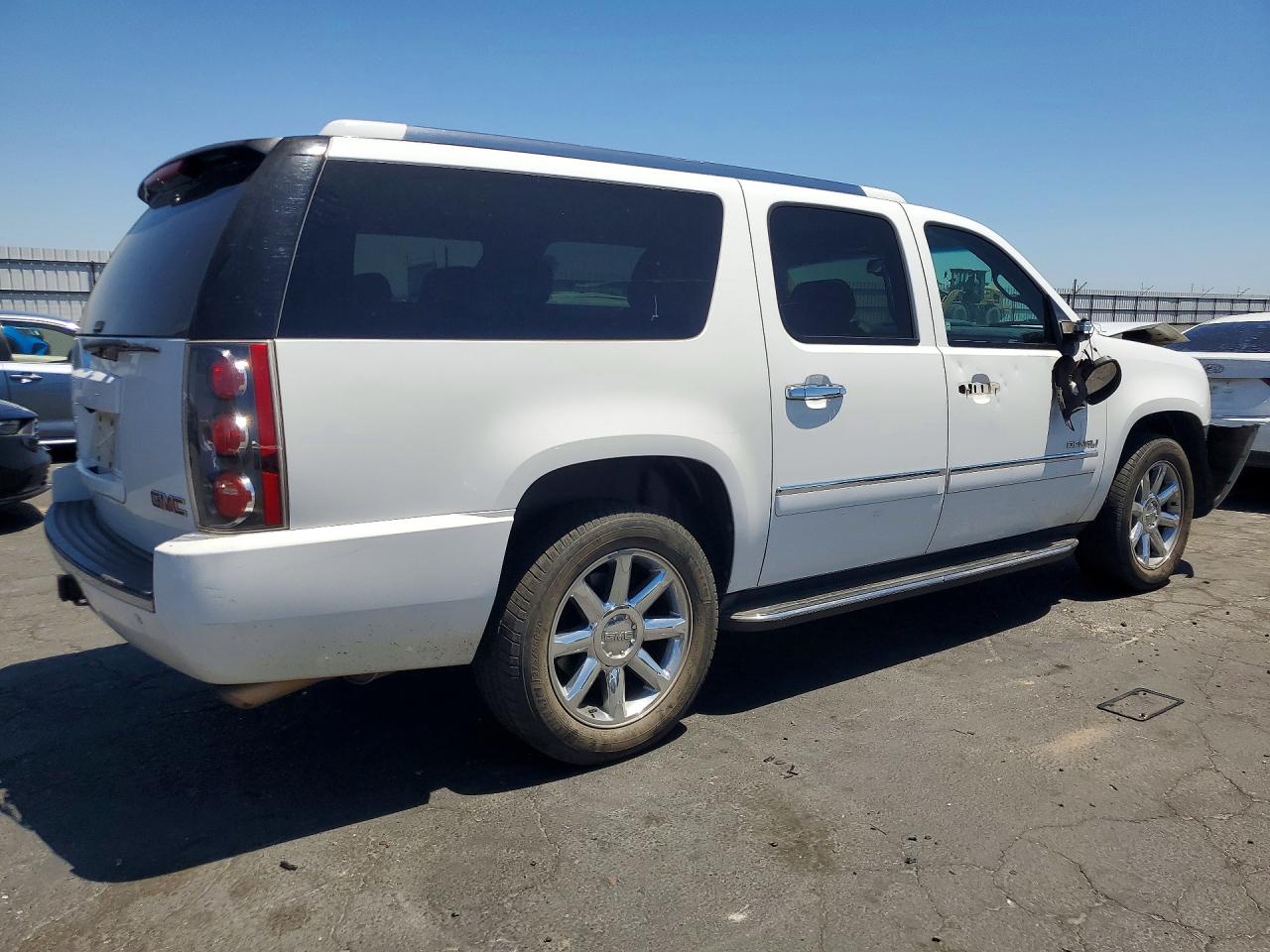 2011 Gmc Yukon Xl Denali Белый vin: 1GKS2MEF1BR355026