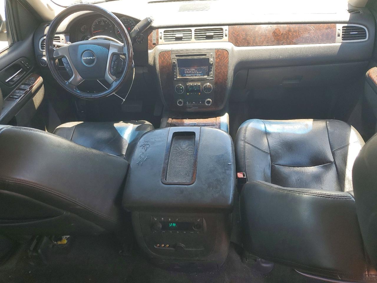 2011 Gmc Yukon Xl Denali Белый vin: 1GKS2MEF1BR355026