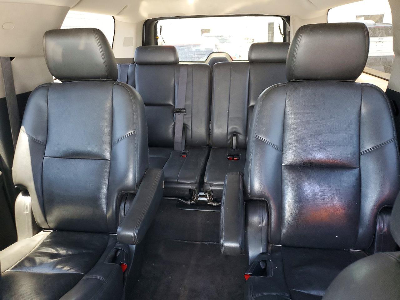 2011 Gmc Yukon Xl Denali Белый vin: 1GKS2MEF1BR355026