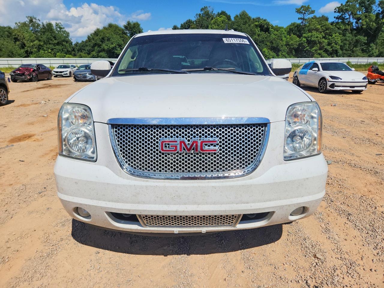 2013 Gmc Yukon Xl Denali White vin: 1GKS2MEF1DR357121