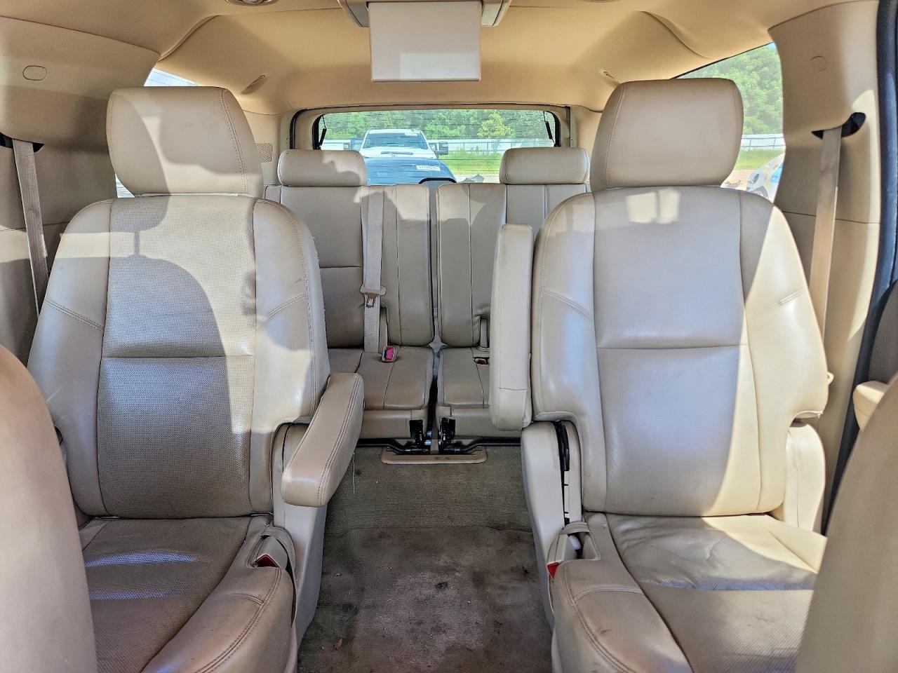 2013 Gmc Yukon Xl Denali White vin: 1GKS2MEF1DR357121