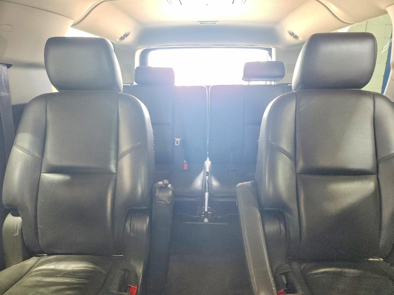 2012 Gmc Yukon Xl Denali Silver vin: 1GKS2MEF2CR275364
