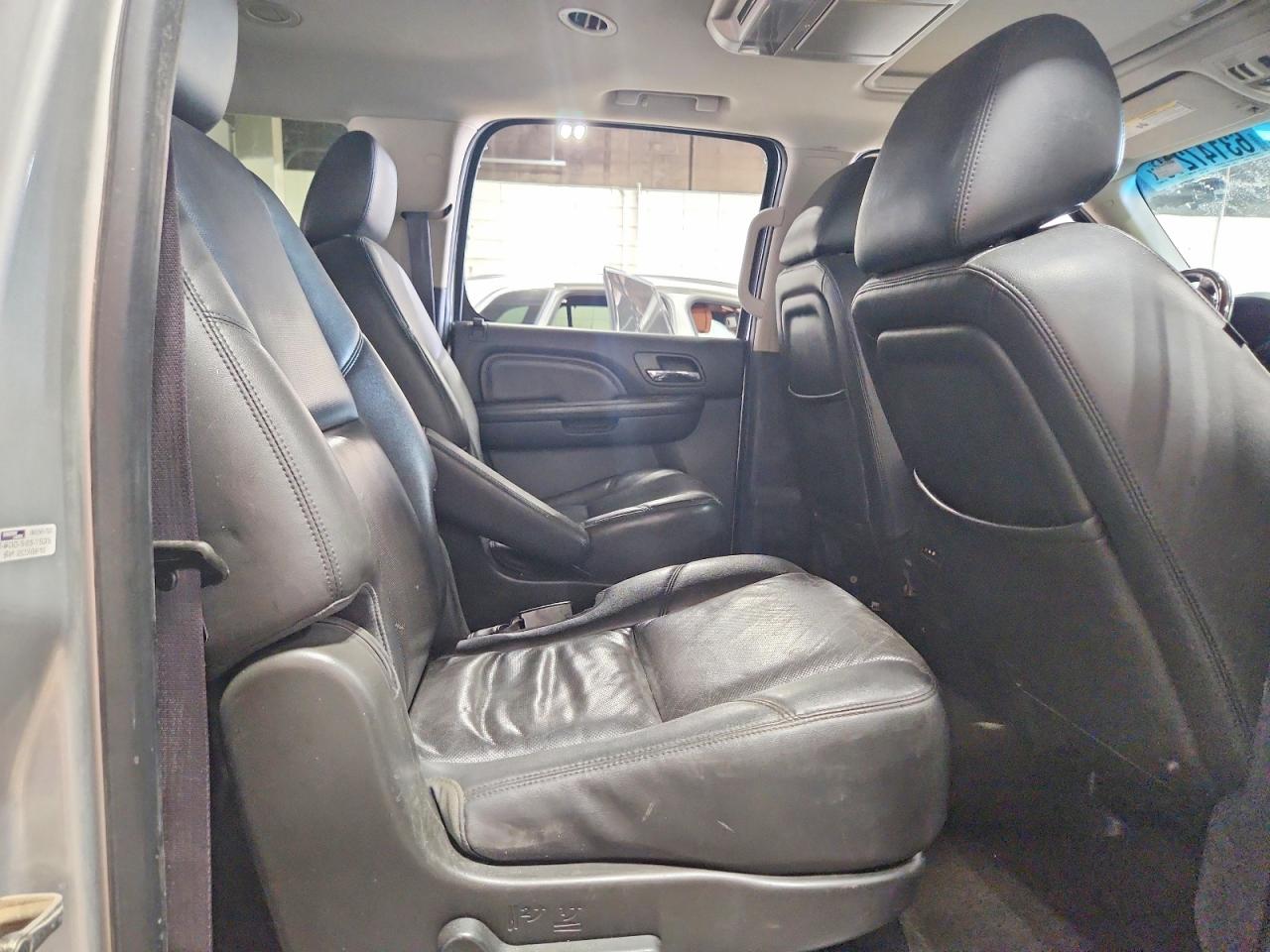 2012 Gmc Yukon Xl Denali Silver vin: 1GKS2MEF2CR275364