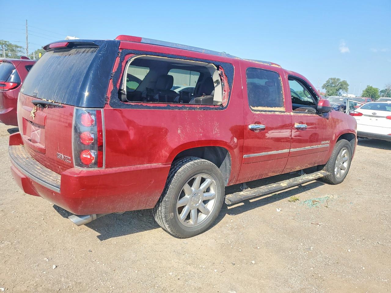 2014 Gmc Yukon Xl Denali Maroon vin: 1GKS2MEF2ER209982