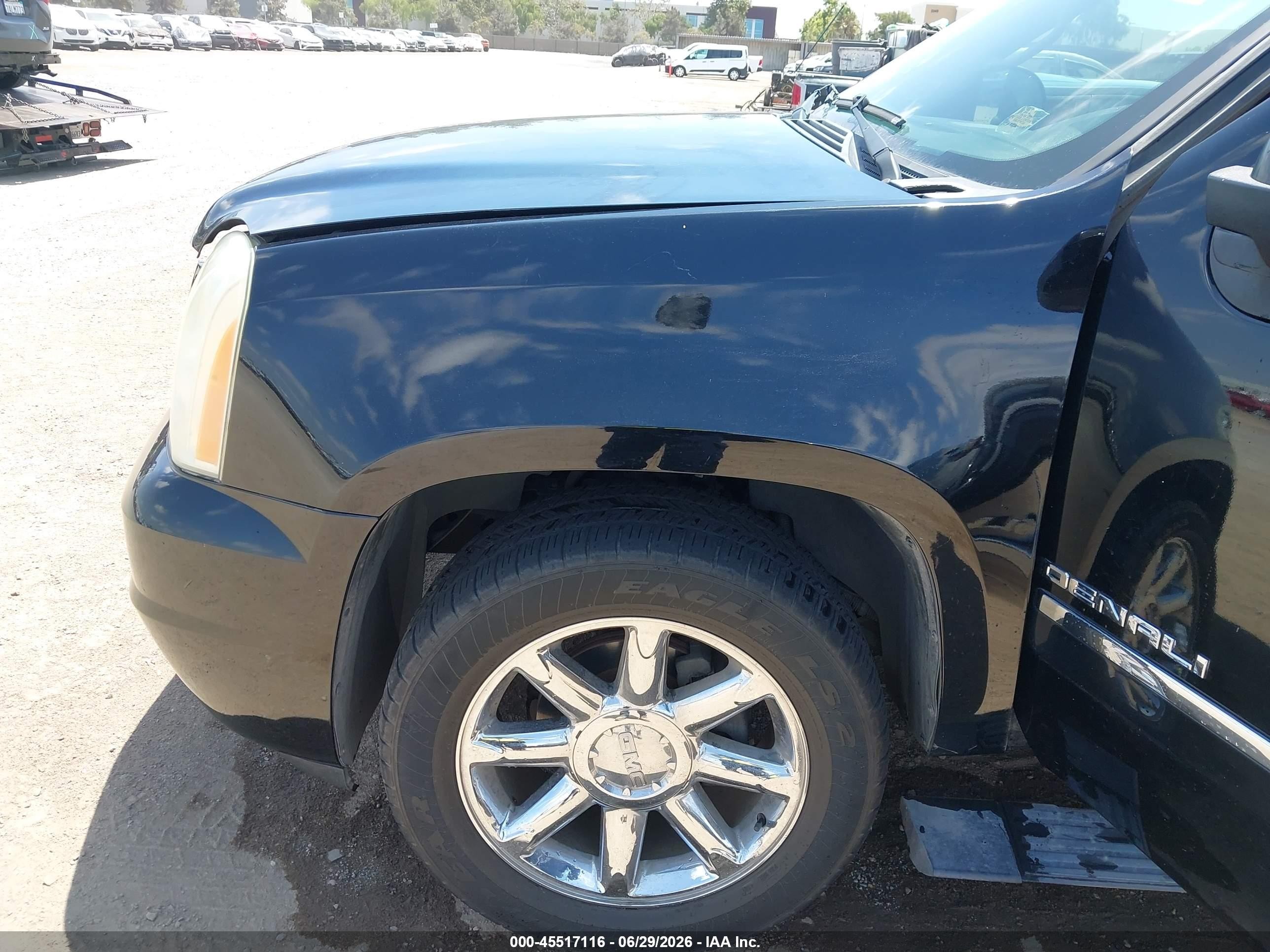2011 Gmc Yukon Xl 1500 Denali Black vin: 1GKS2MEF3BR189351