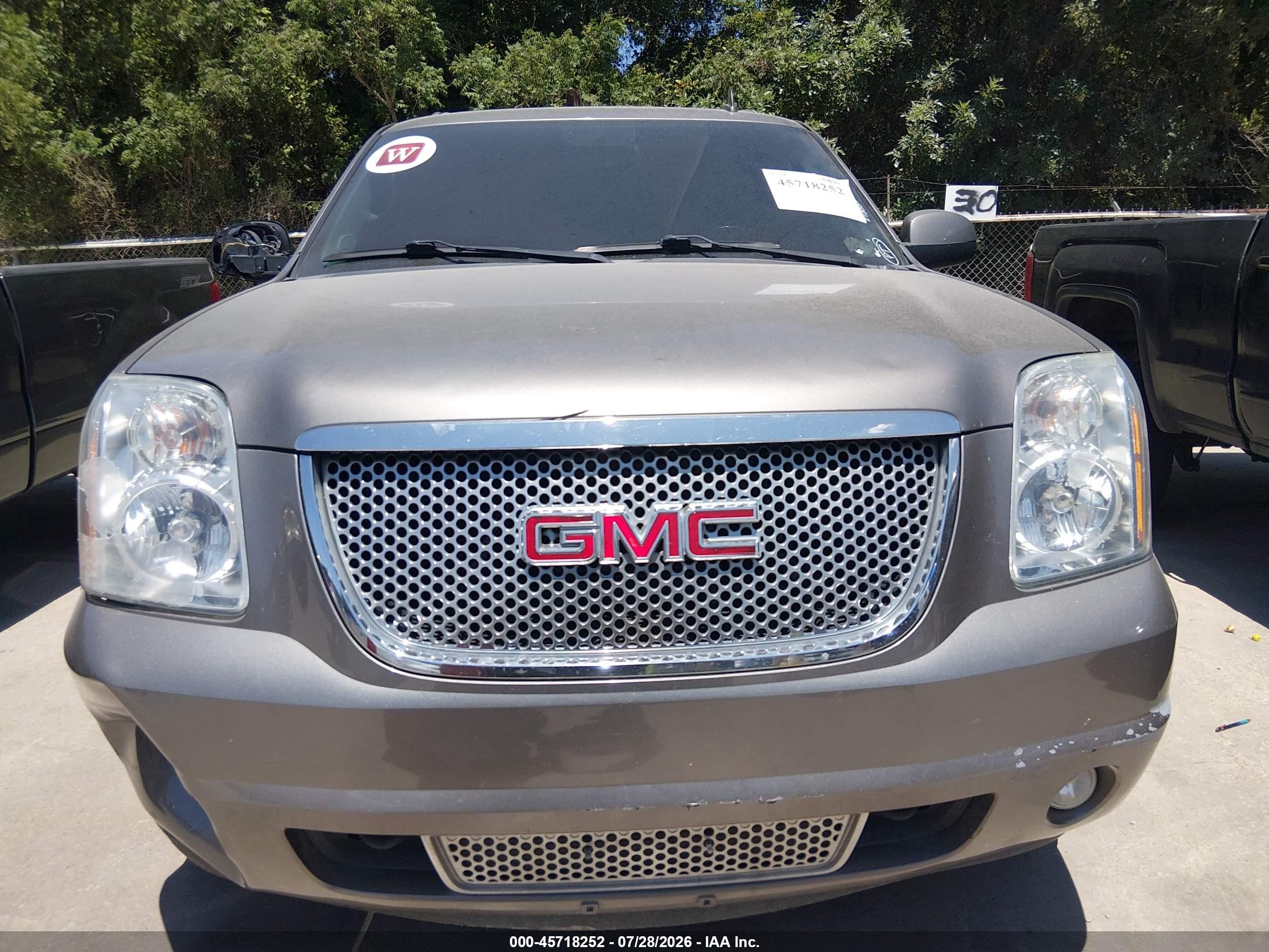 2012 Gmc Yukon Xl 1500 Denali Gray vin: 1GKS2MEF3CR184412