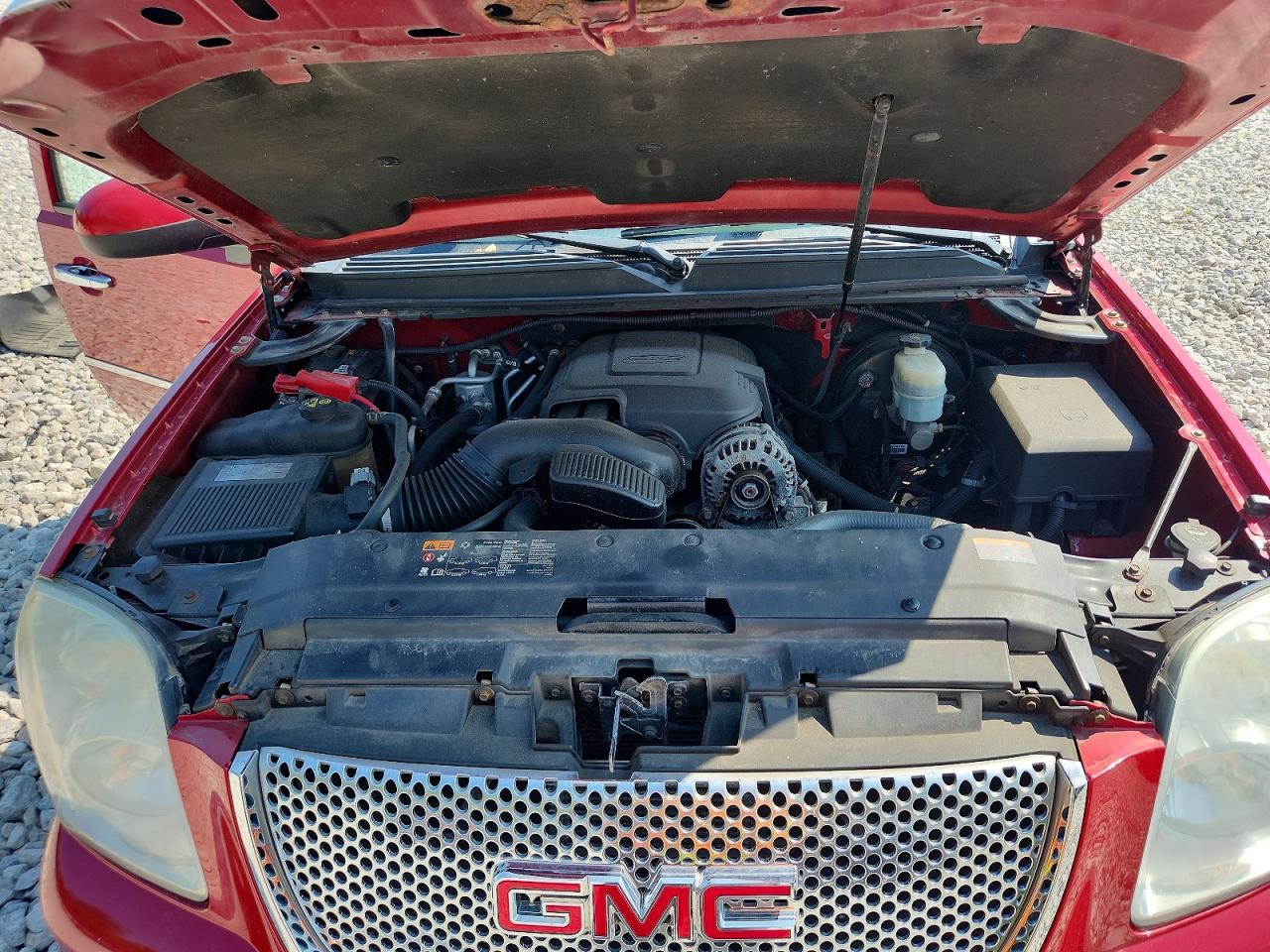 2012 Gmc Yukon Xl Denali Red vin: 1GKS2MEF3CR217974