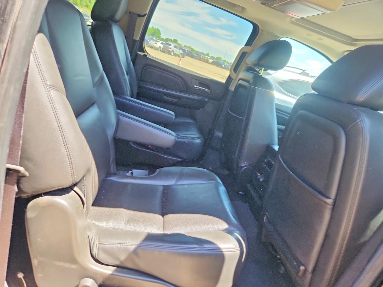 2012 Gmc Yukon Xl Denali Black vin: 1GKS2MEF3CR281089