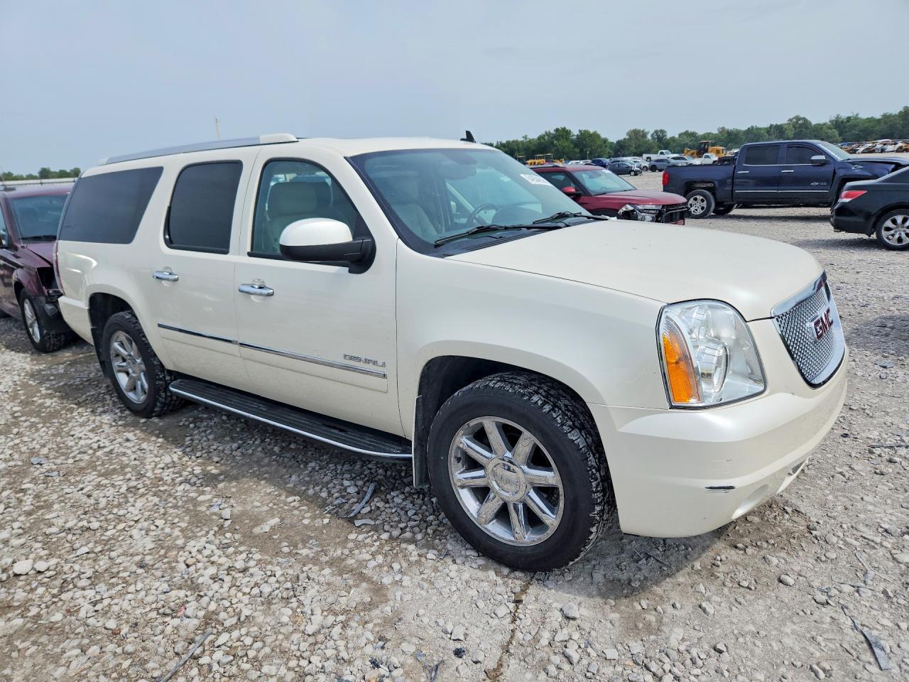 2014 Gmc Yukon Xl Denali Белый vin: 1GKS2MEF3ER222210