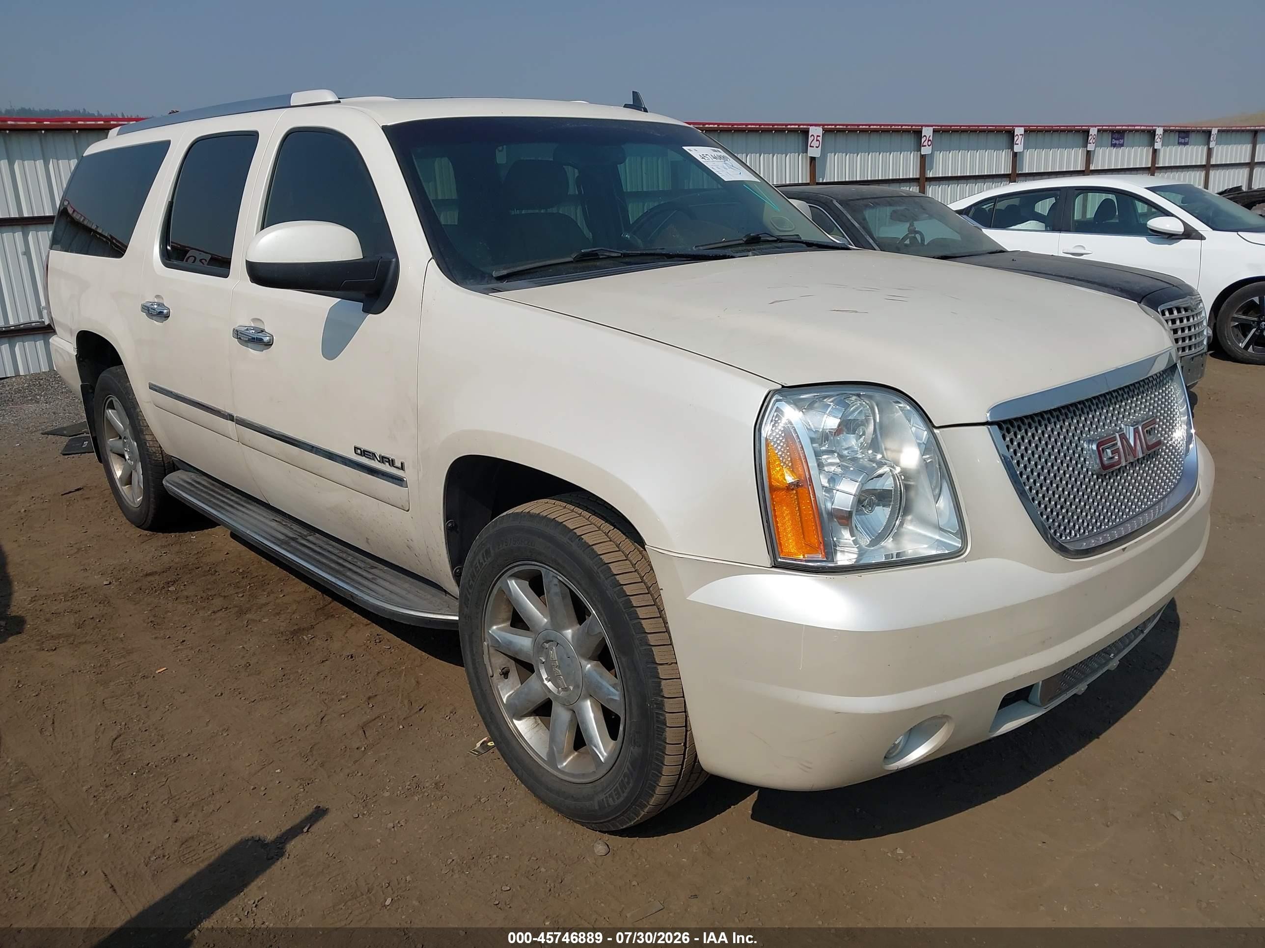 2011 Gmc Yukon Xl 1500 Denali White vin: 1GKS2MEF4BR299843