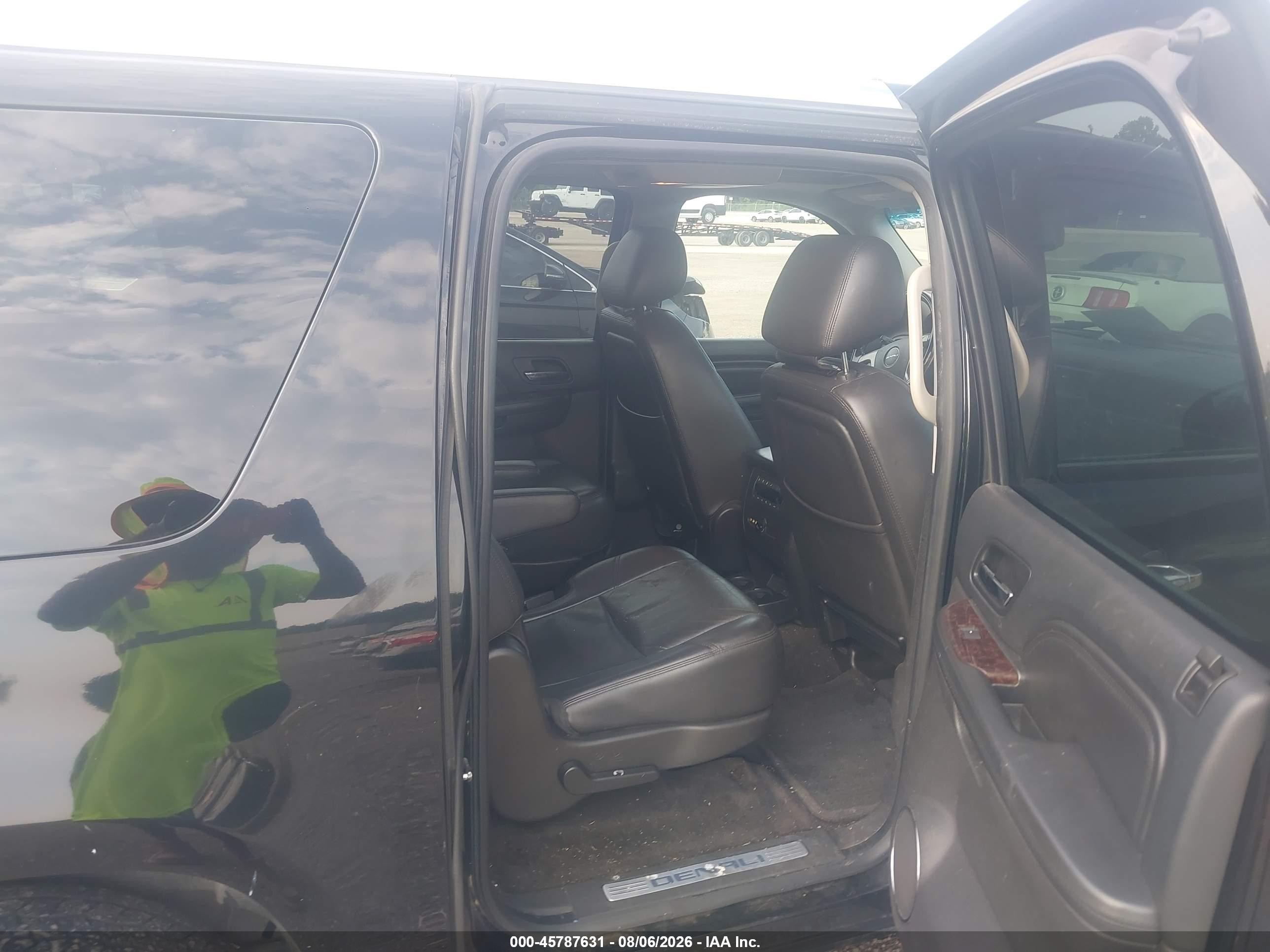 2014 Gmc Yukon Xl 1500 Denali Black vin: 1GKS2MEF4ER169887