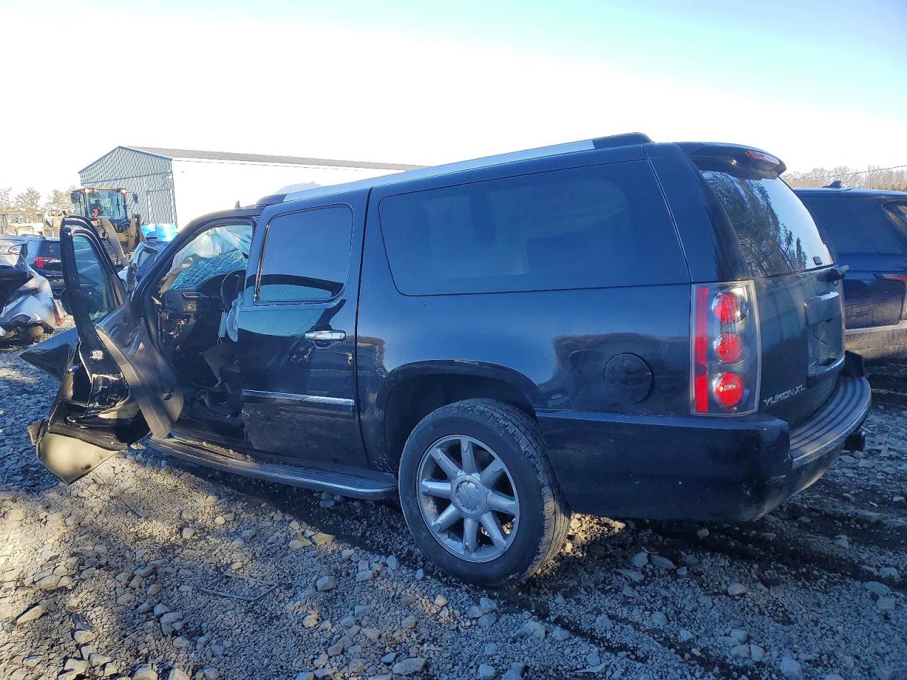 2014 Gmc Yukon Xl Denali Black vin: 1GKS2MEF4ER210518