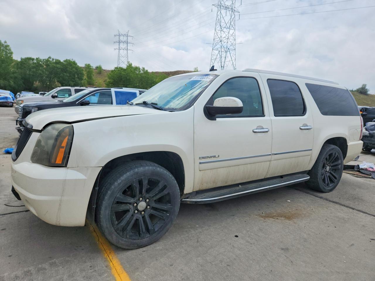 2011 Gmc Yukon Xl Denali Cream vin: 1GKS2MEF5BR145500