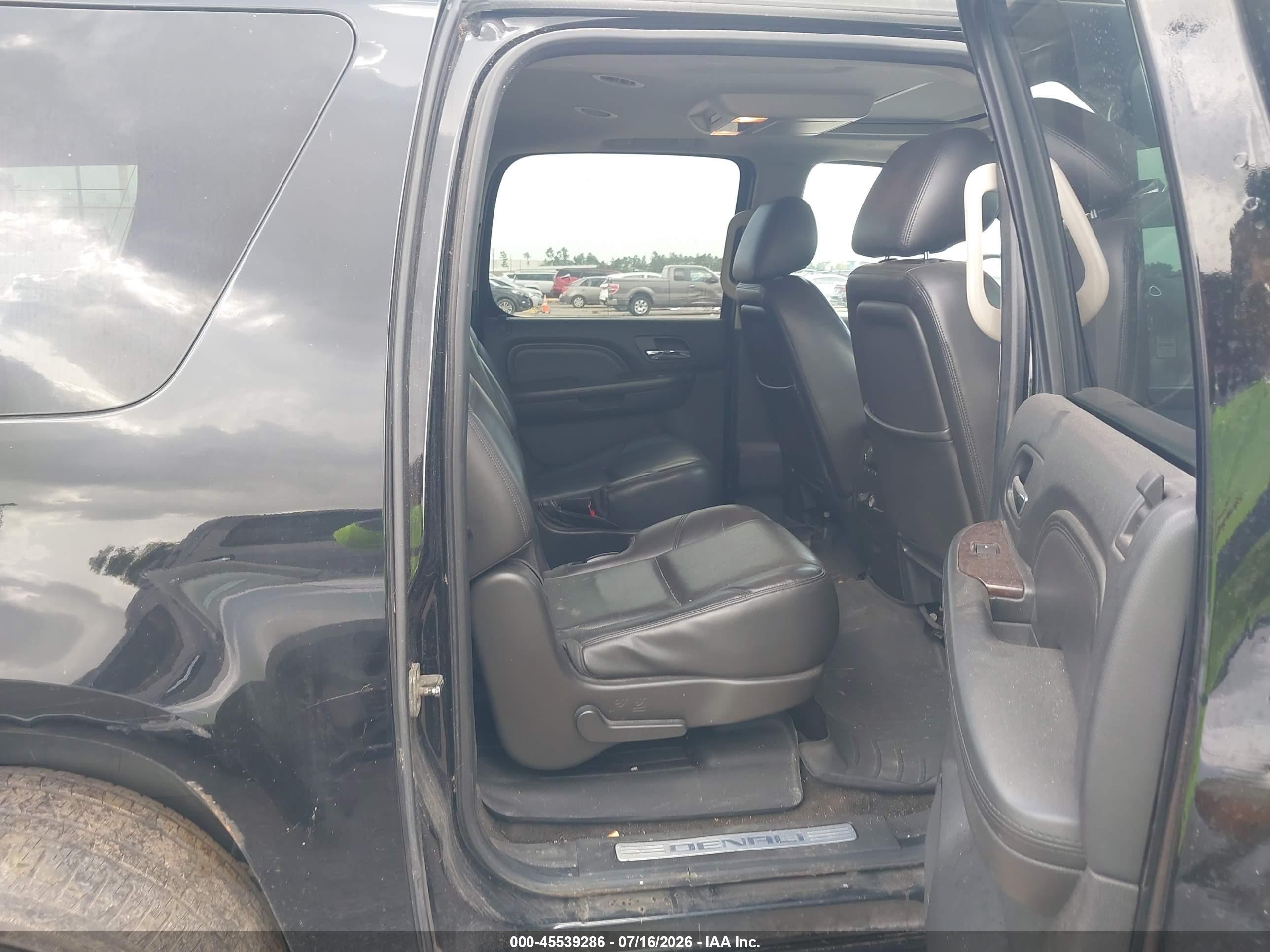2013 Gmc Yukon Xl 1500 Denali Black vin: 1GKS2MEF5DR368770