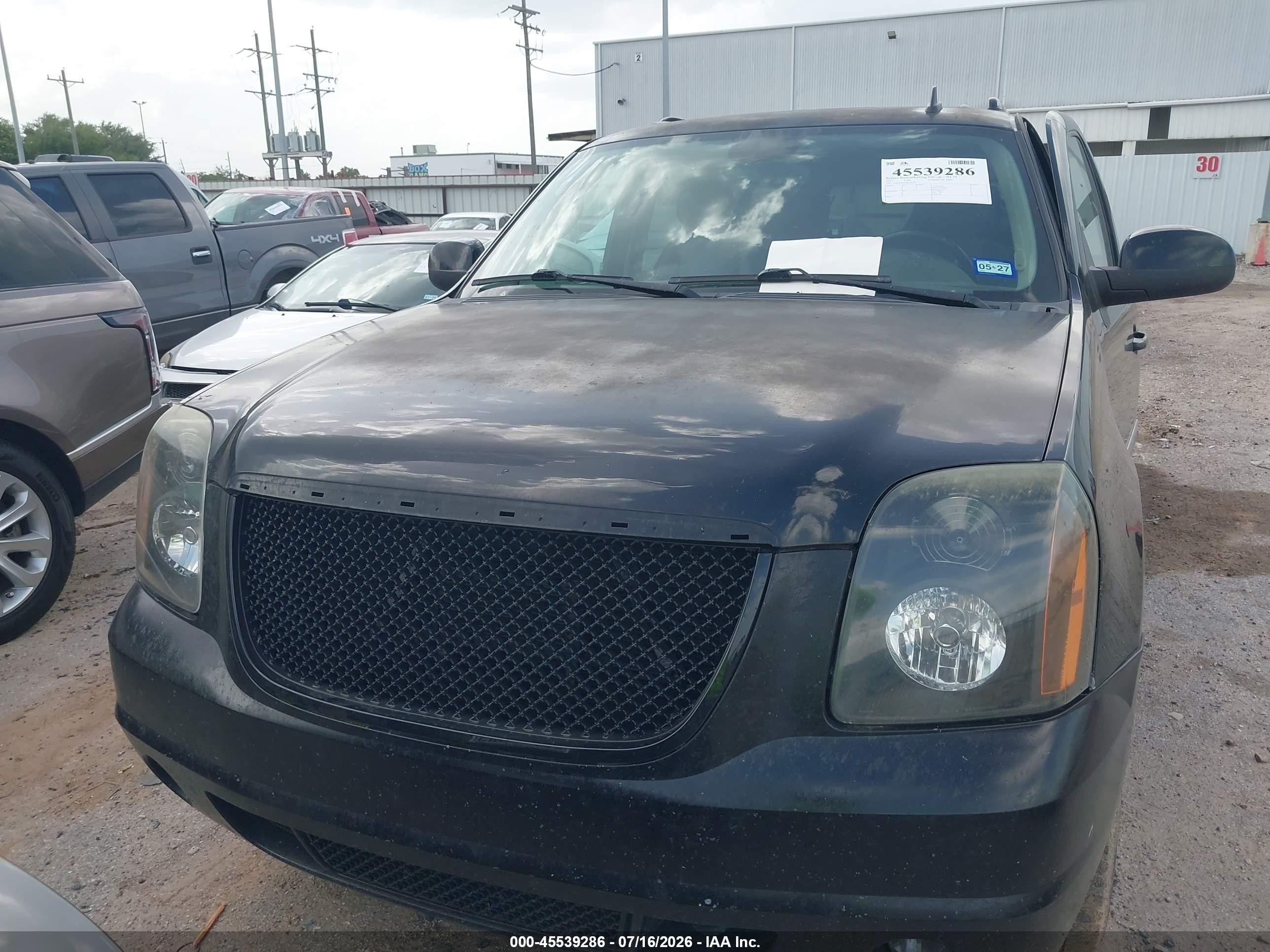 2013 Gmc Yukon Xl 1500 Denali Black vin: 1GKS2MEF5DR368770