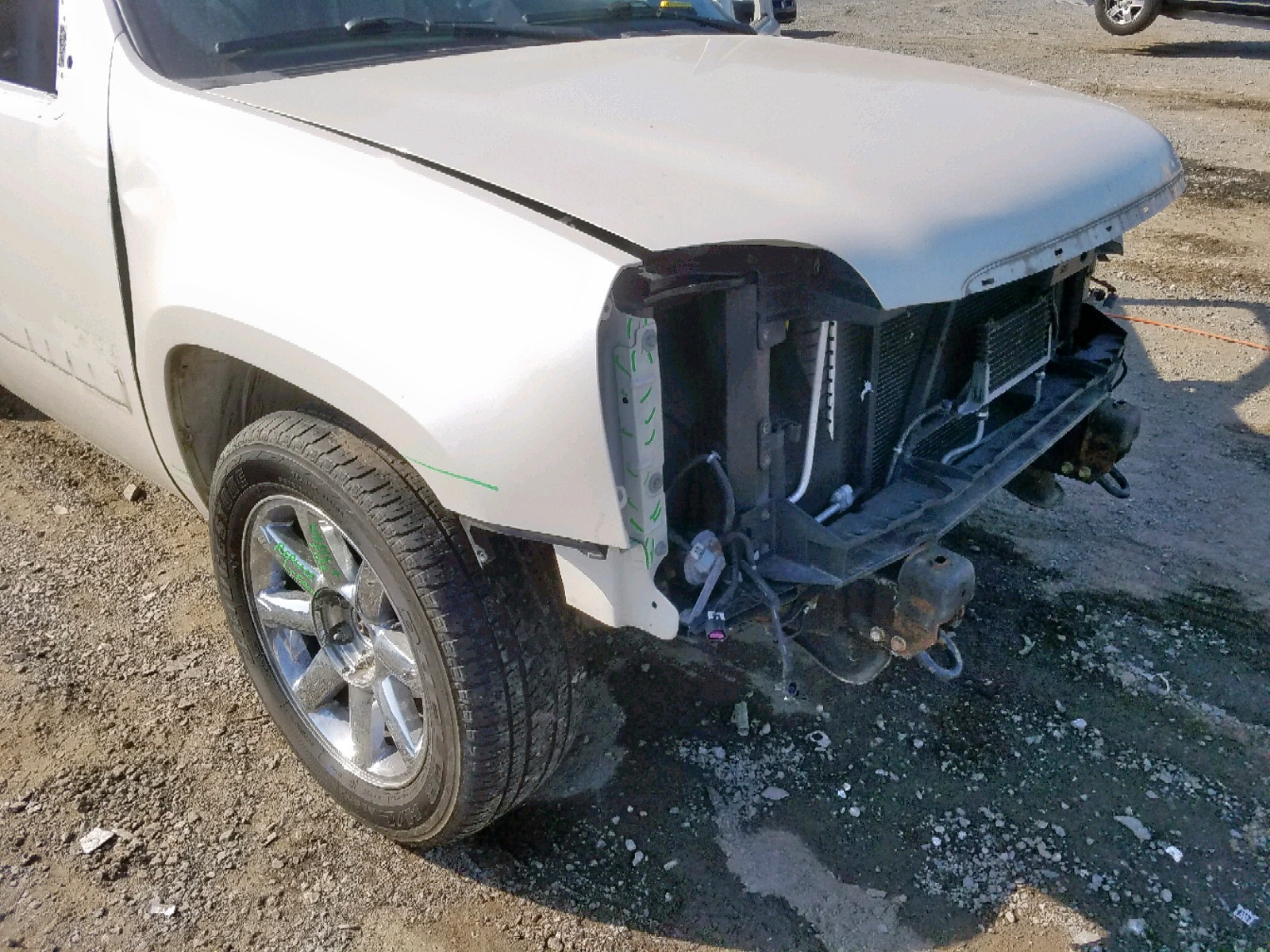 2012 Gmc Yukon Xl Denali Cream vin: 1GKS2MEF6CR185909
