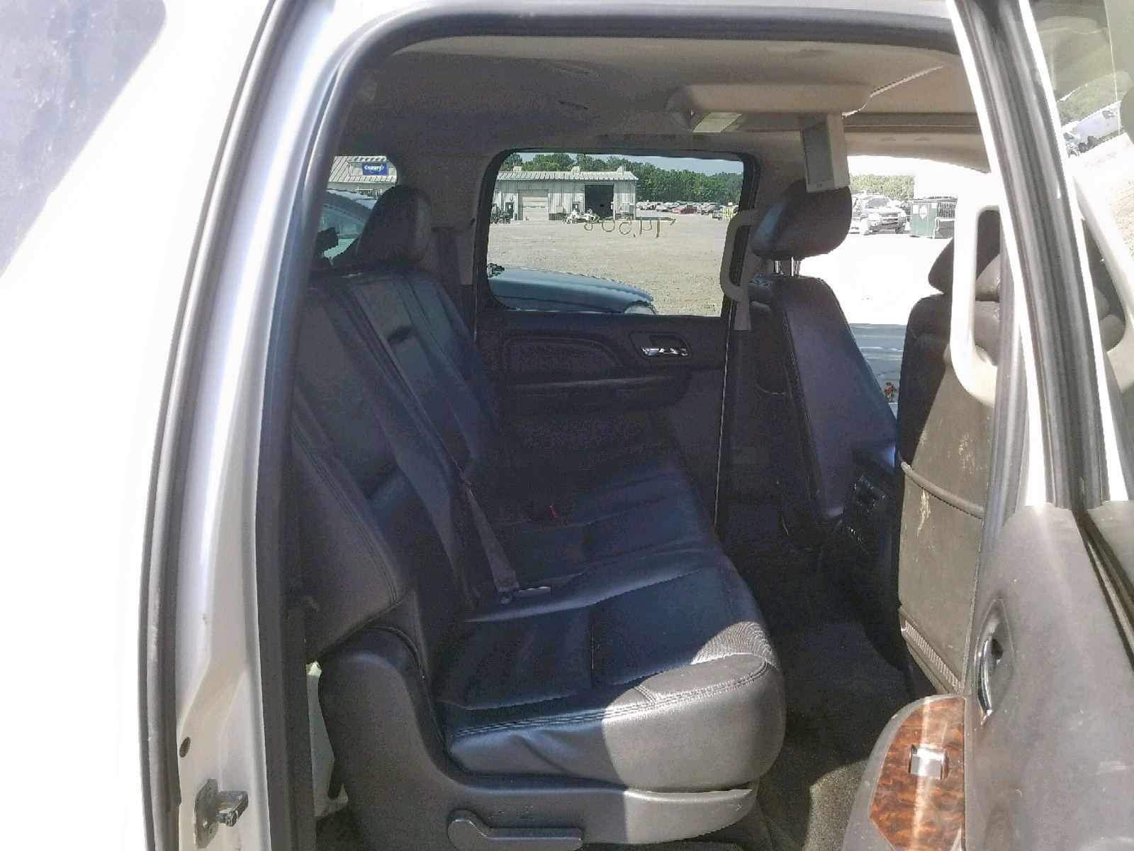 2012 Gmc Yukon Xl Denali Cream vin: 1GKS2MEF6CR185909