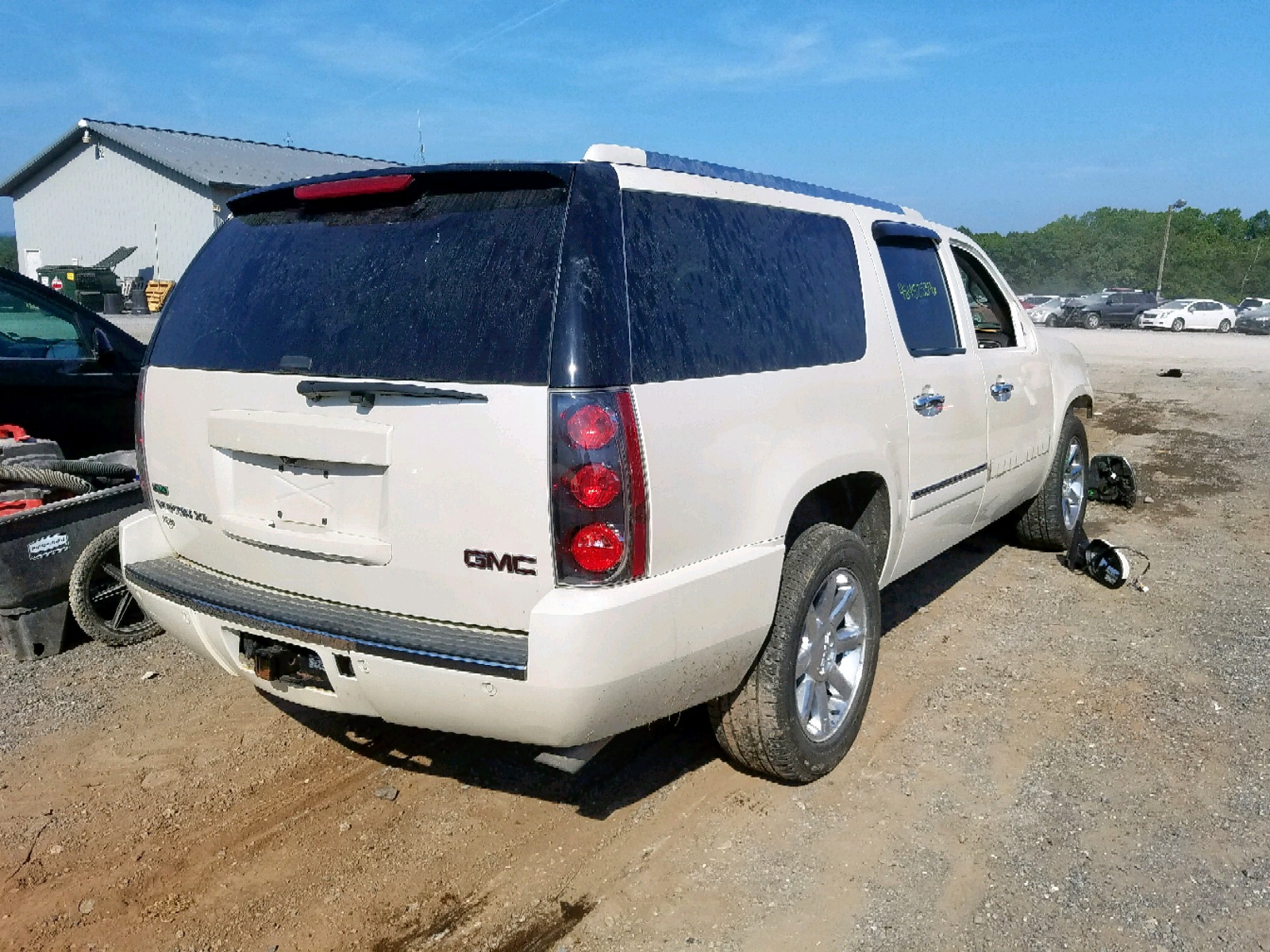 2012 Gmc Yukon Xl Denali Cream vin: 1GKS2MEF6CR185909