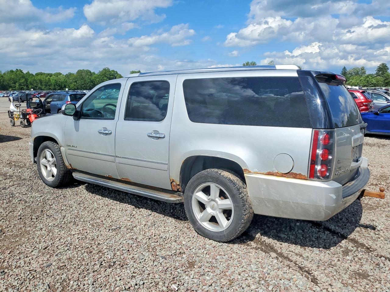 2012 Gmc Yukon Xl Denali Silver vin: 1GKS2MEF6CR268532